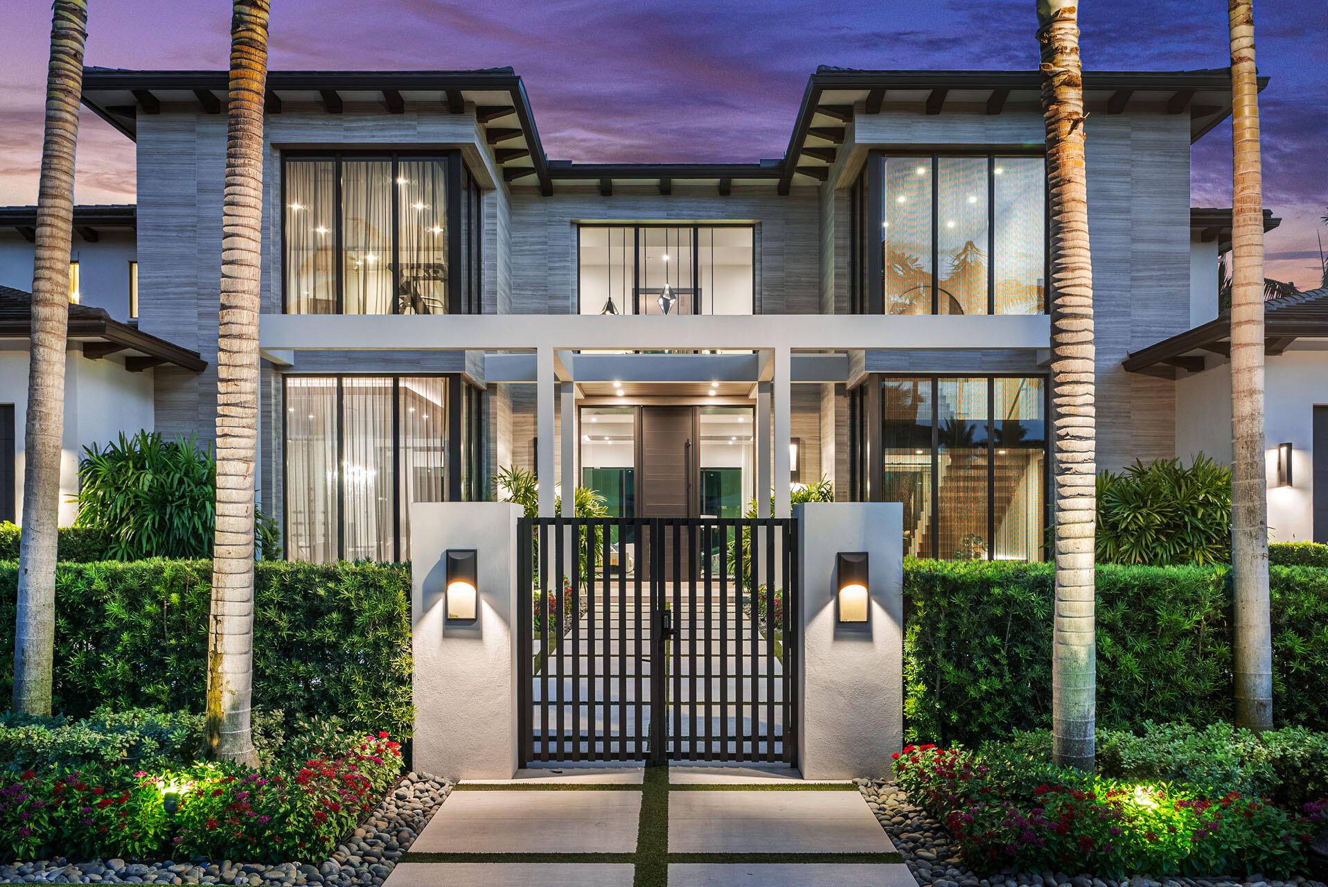 ROYAL PALM YACHT & COUNTRY CLUB - Residential