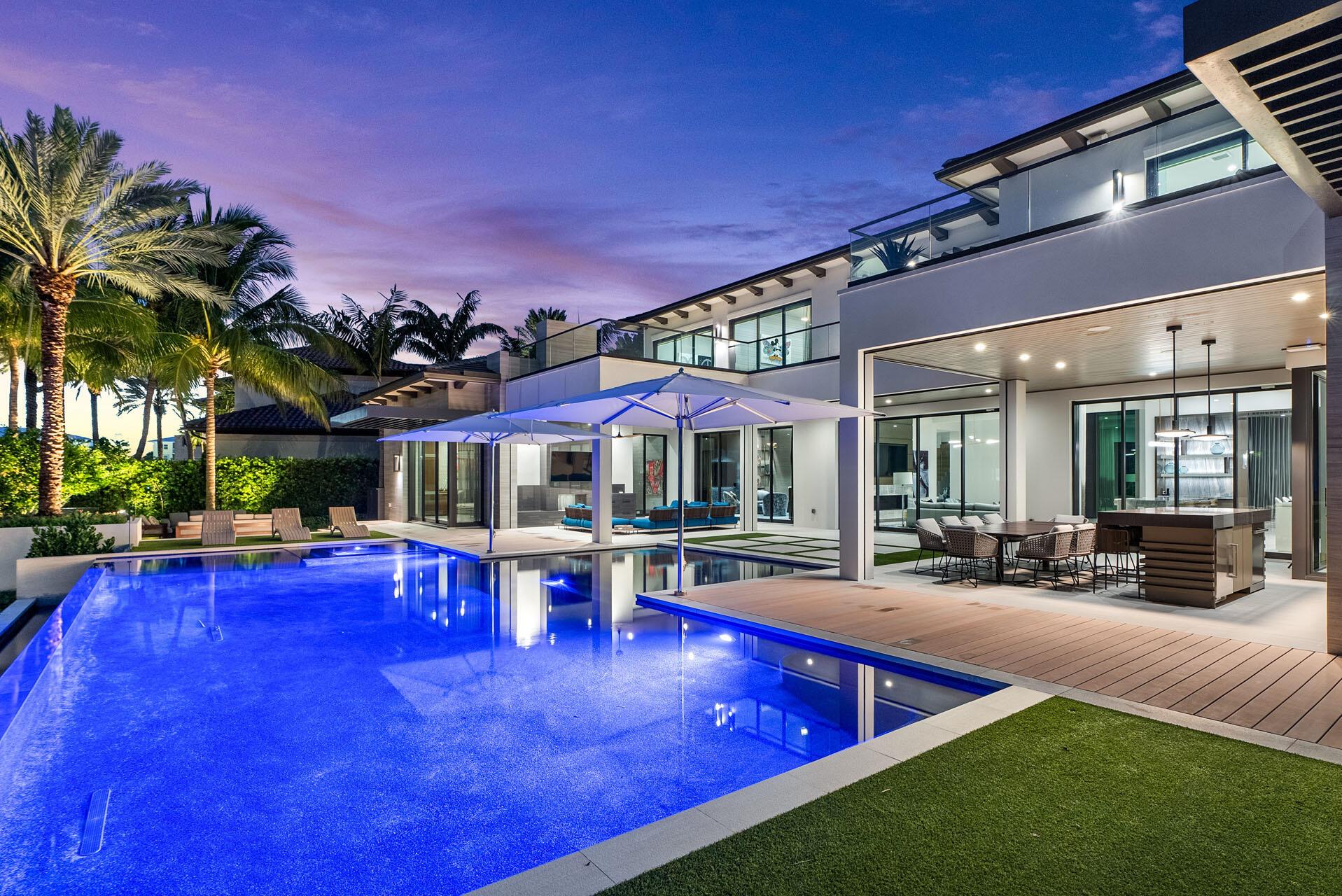 ROYAL PALM YACHT & COUNTRY CLUB - Residential