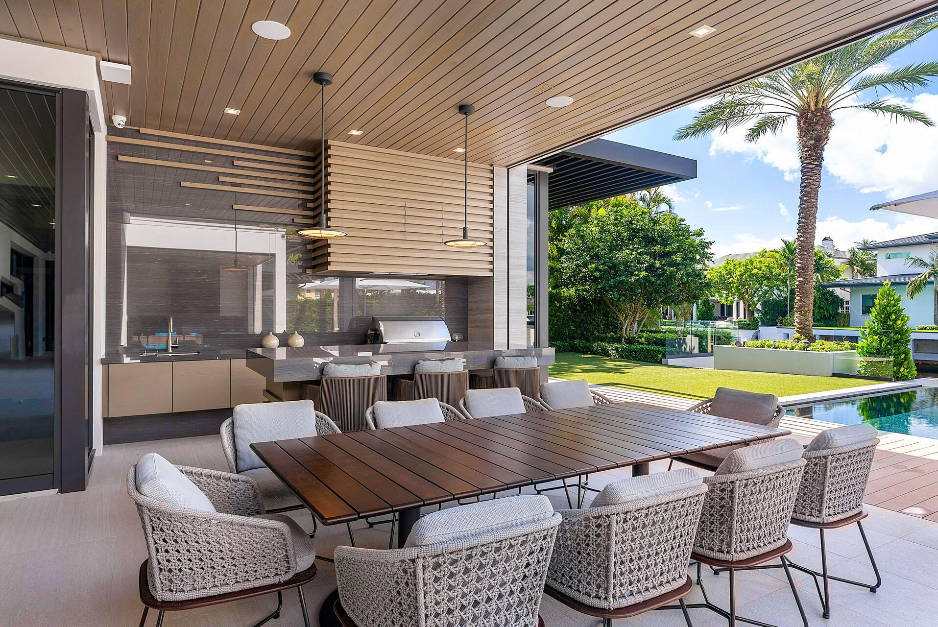 ROYAL PALM YACHT & COUNTRY CLUB - Residential