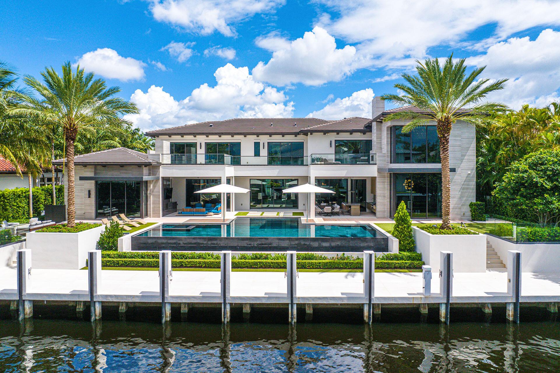 ROYAL PALM YACHT & COUNTRY CLUB - Residential