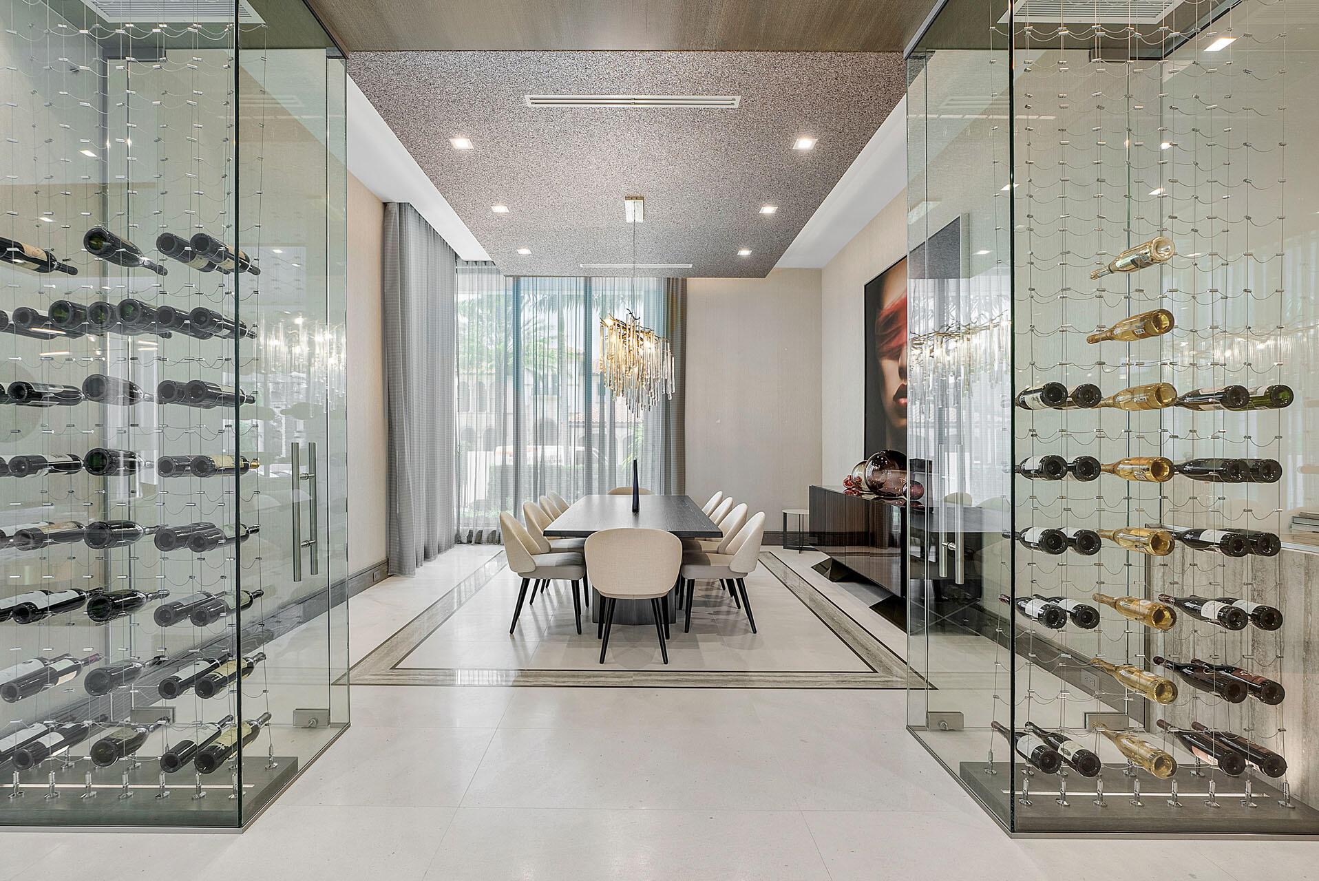 ROYAL PALM YACHT & COUNTRY CLUB - Residential