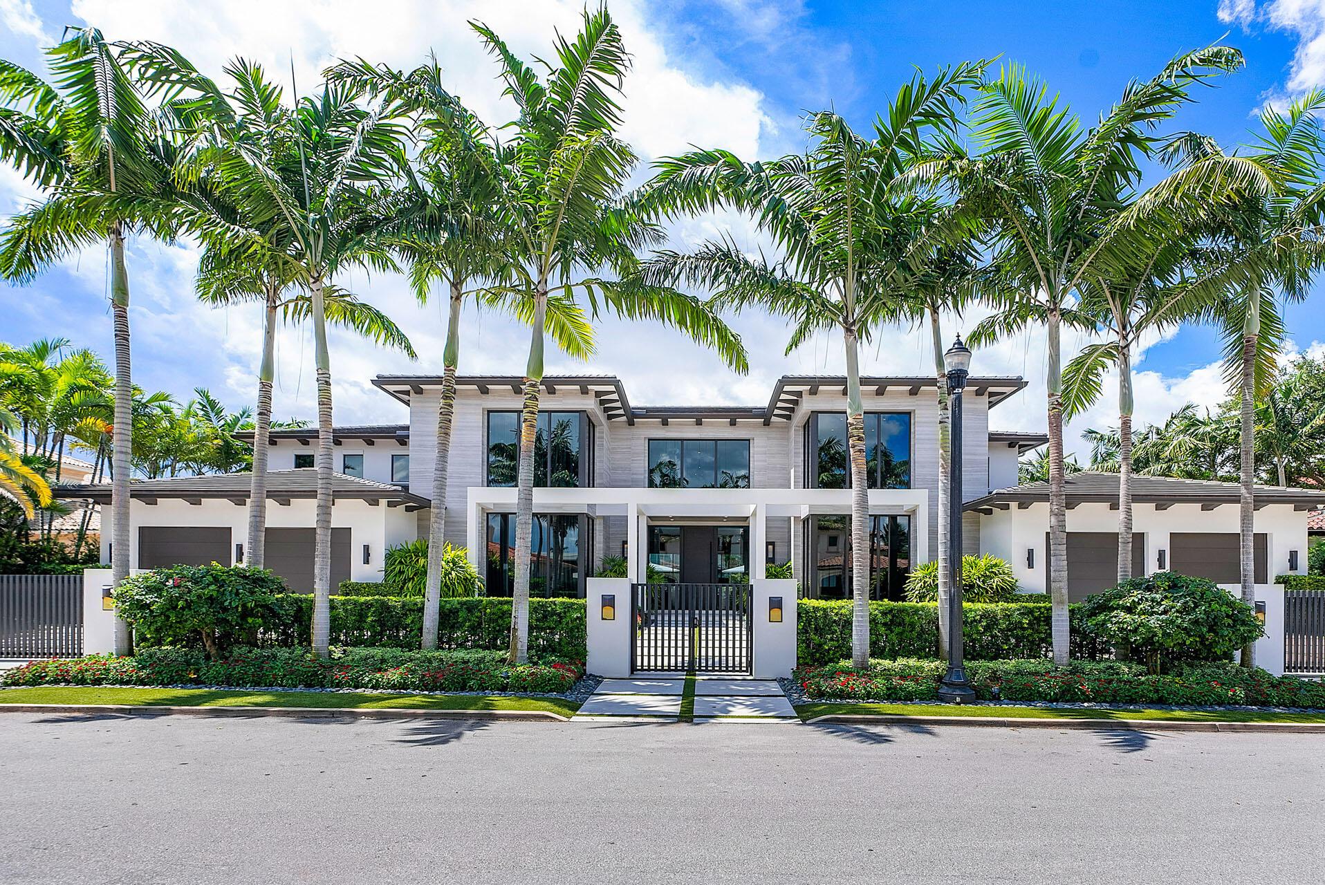 ROYAL PALM YACHT & COUNTRY CLUB - Residential