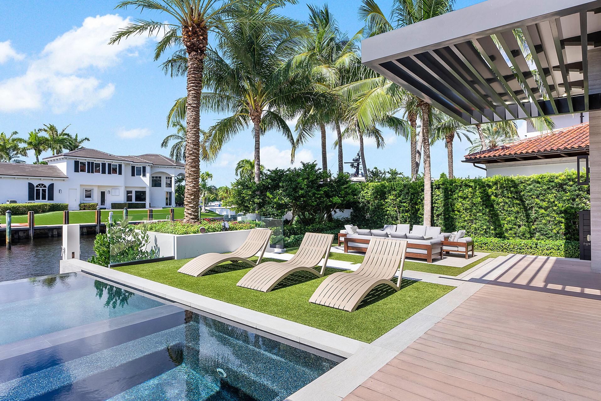 ROYAL PALM YACHT & COUNTRY CLUB - Residential