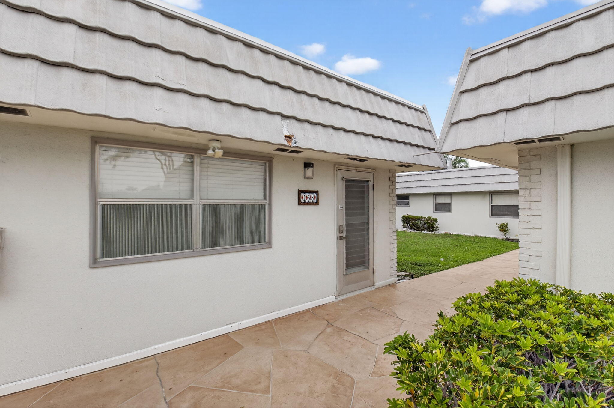 KINGS POINT VALENCIA CONDOS - Residential