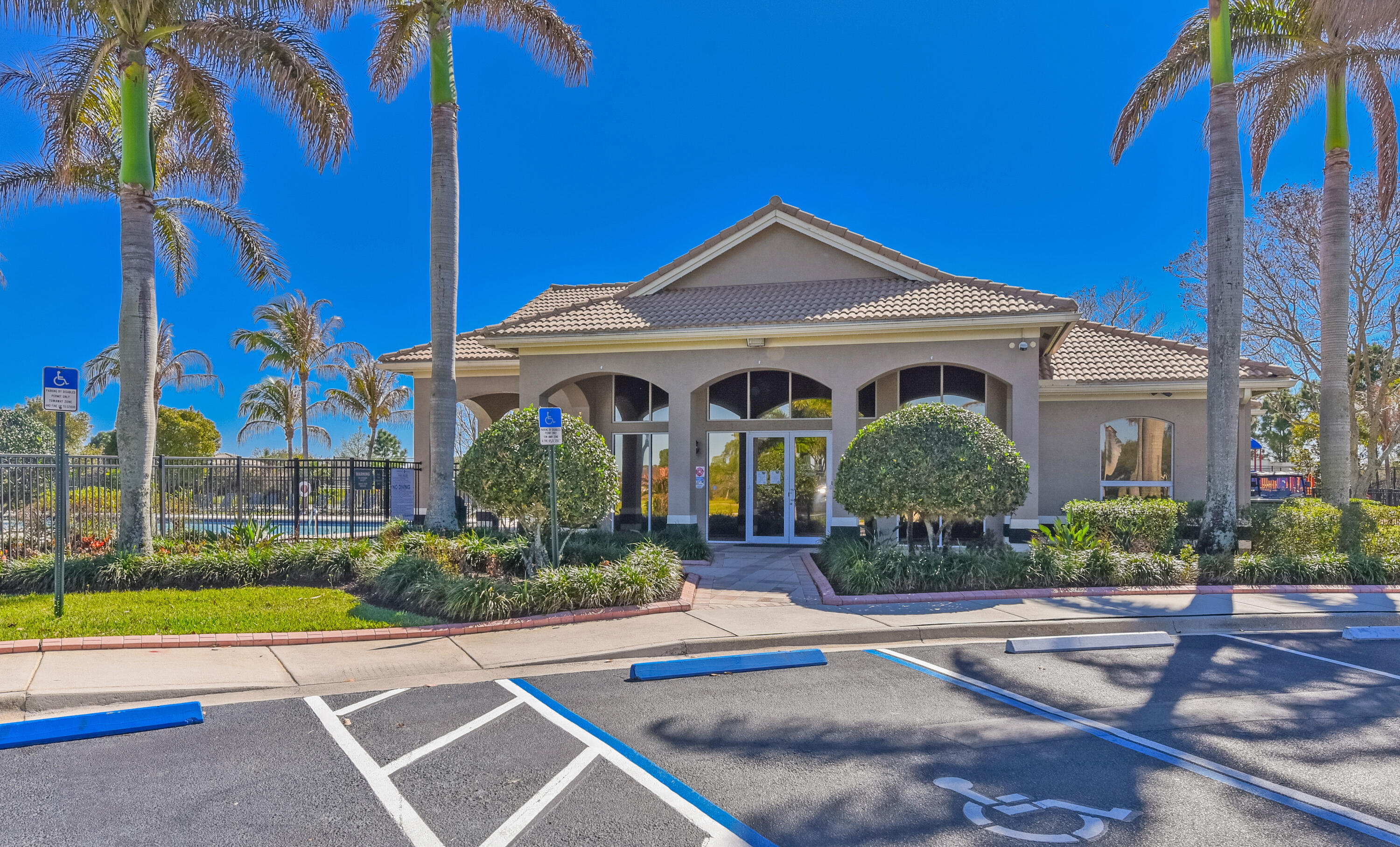 THIRD REPLAT OF PORTOFINO ISLES - Residential