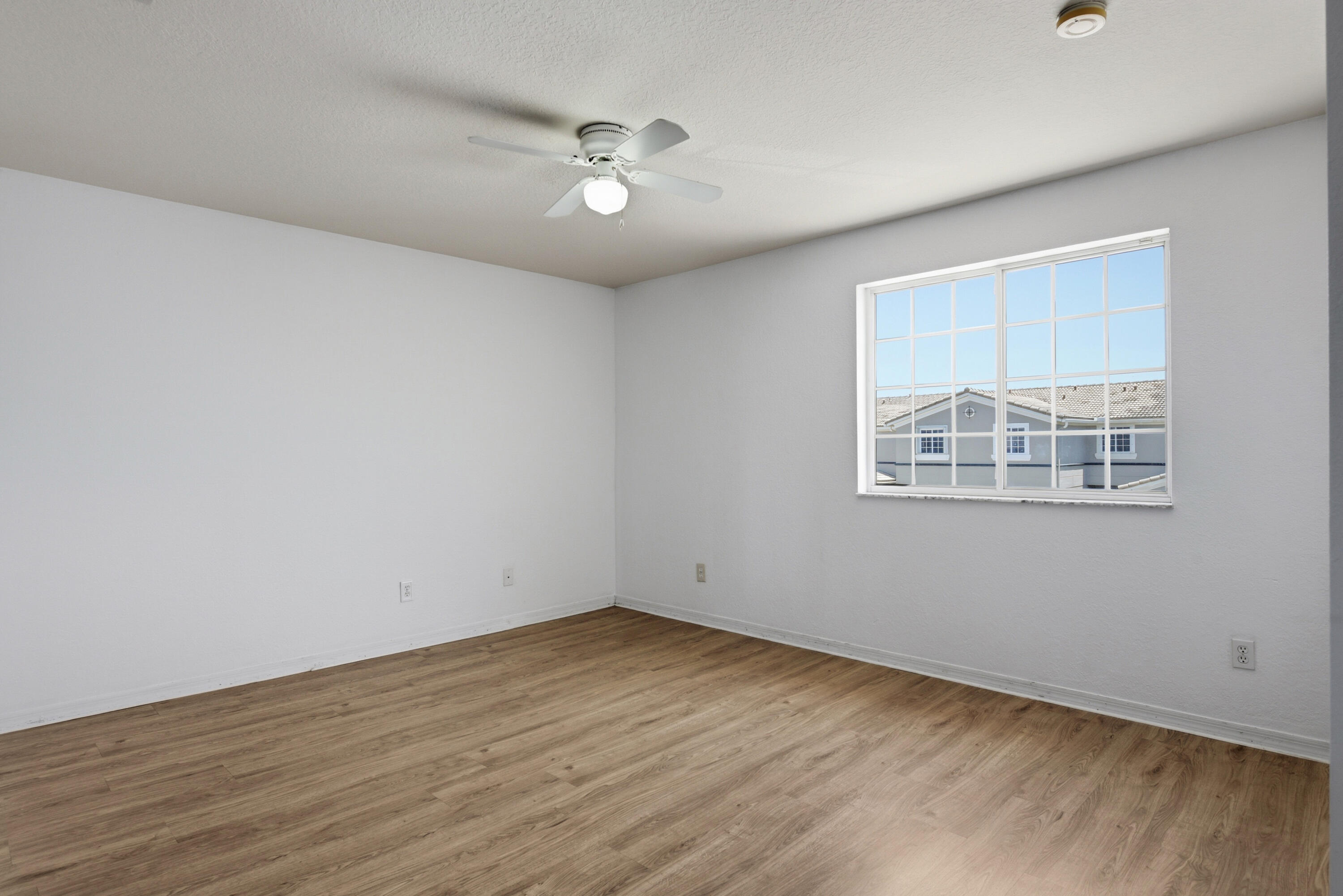 THIRD REPLAT OF PORTOFINO ISLES - Residential