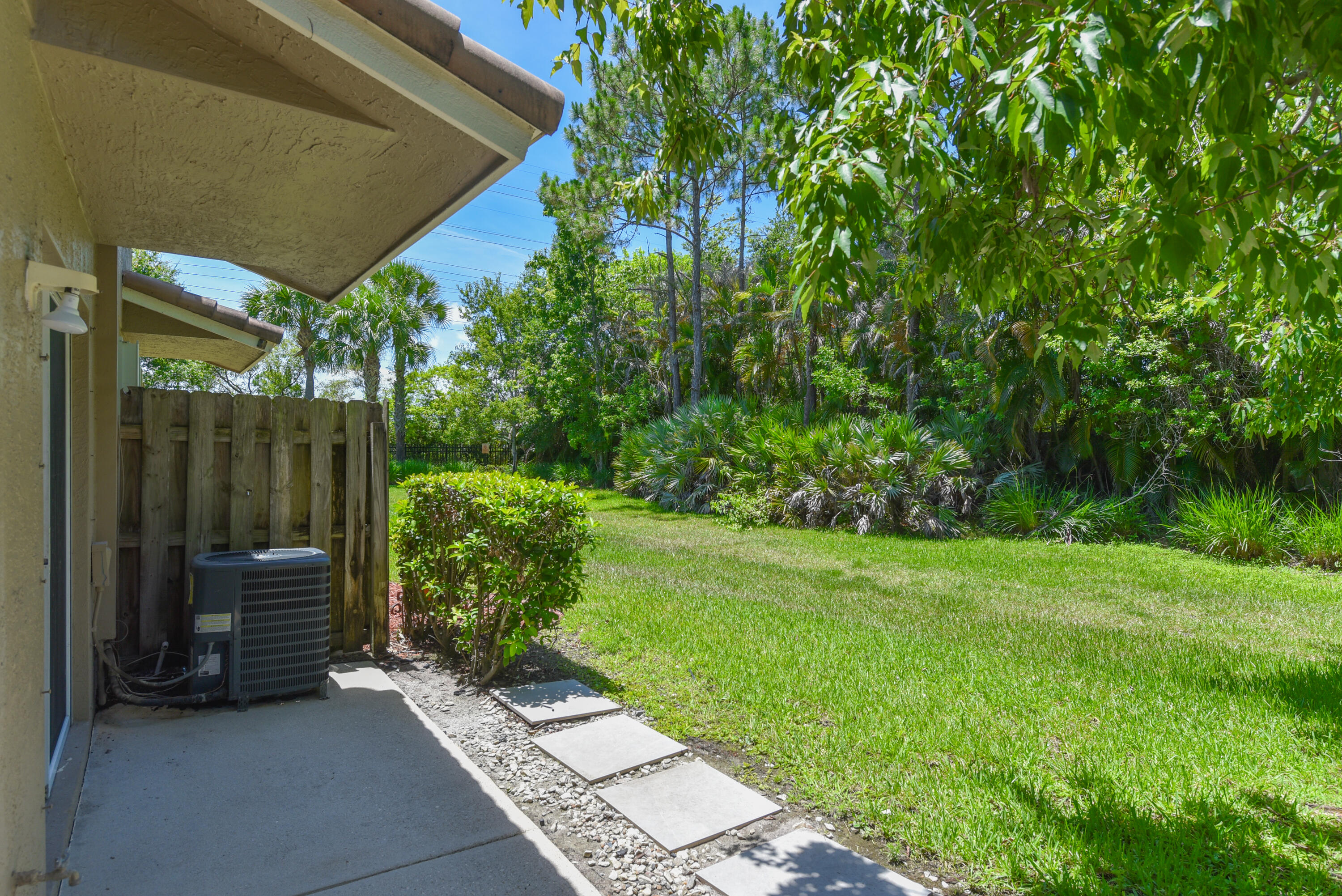 THIRD REPLAT OF PORTOFINO ISLES - Residential