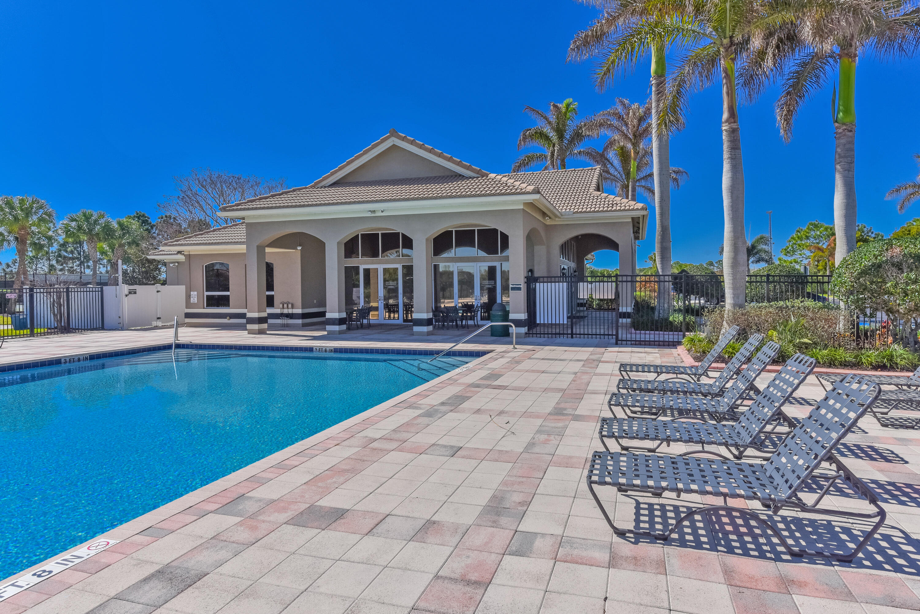 THIRD REPLAT OF PORTOFINO ISLES - Residential