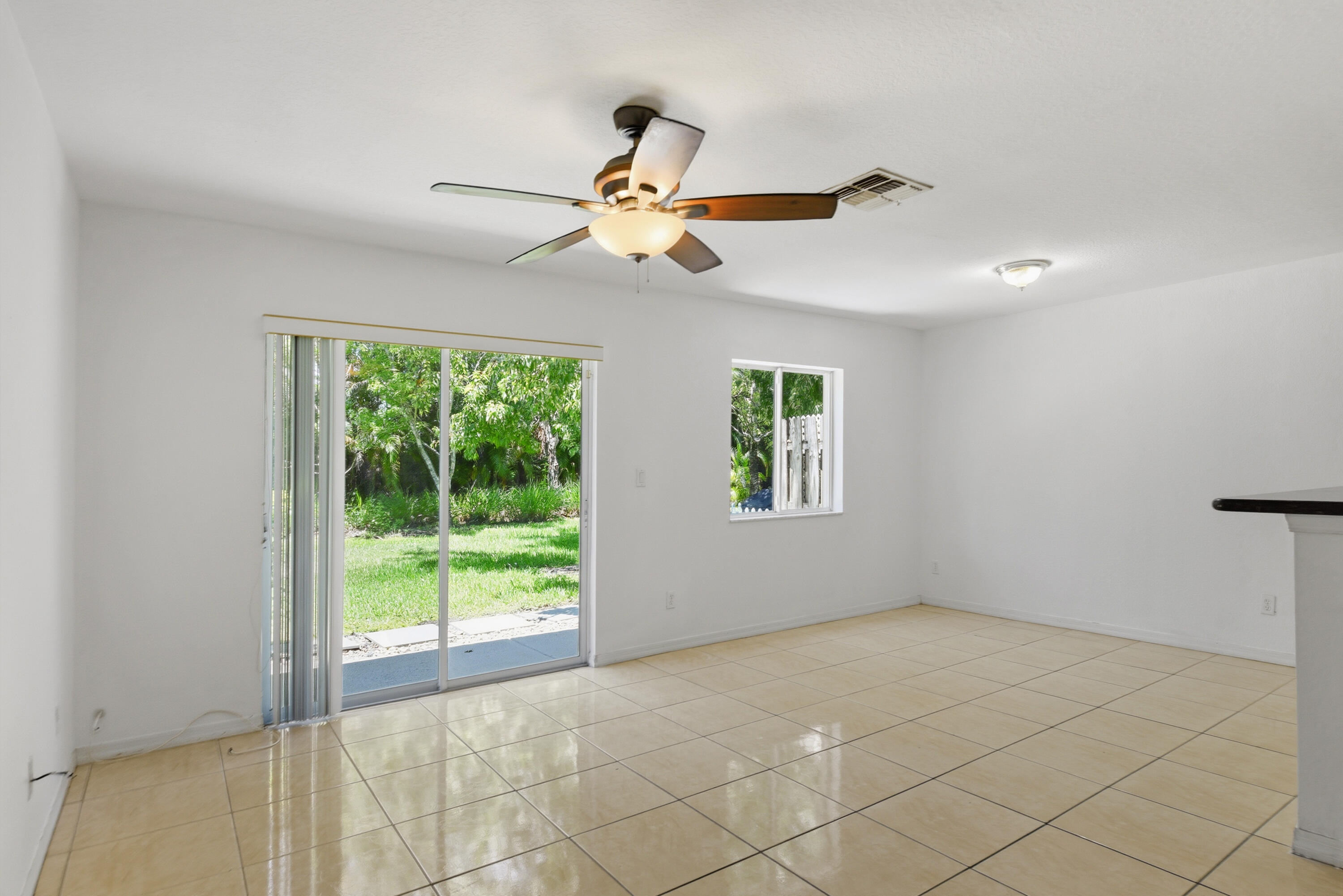 THIRD REPLAT OF PORTOFINO ISLES - Residential