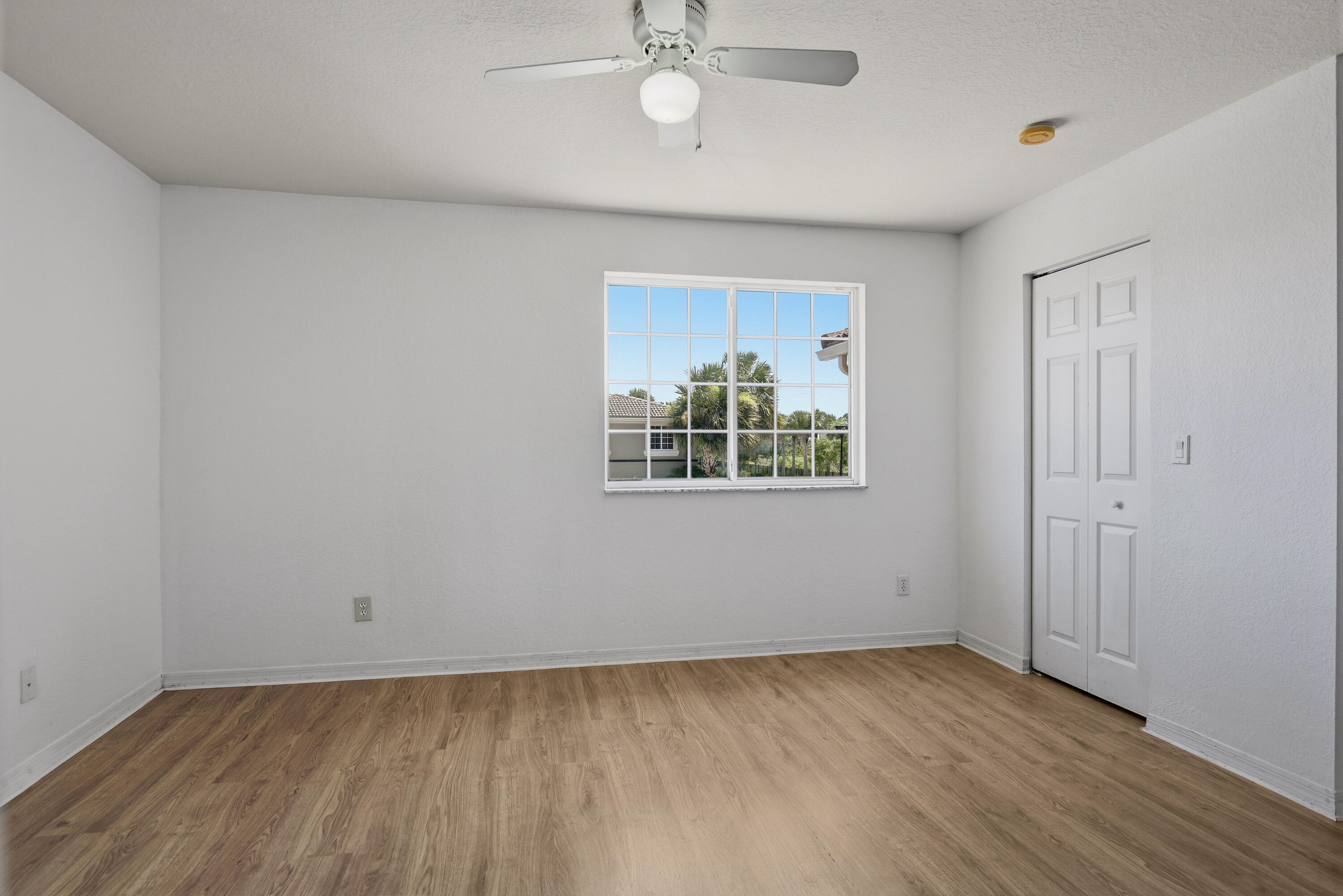 THIRD REPLAT OF PORTOFINO ISLES - Residential