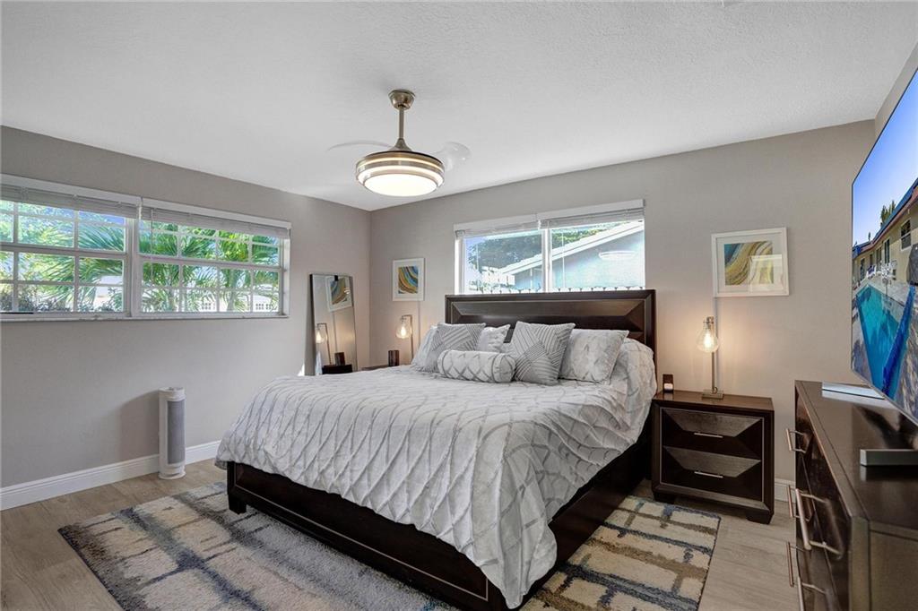 CORAL RIDGE ISLES - Residential