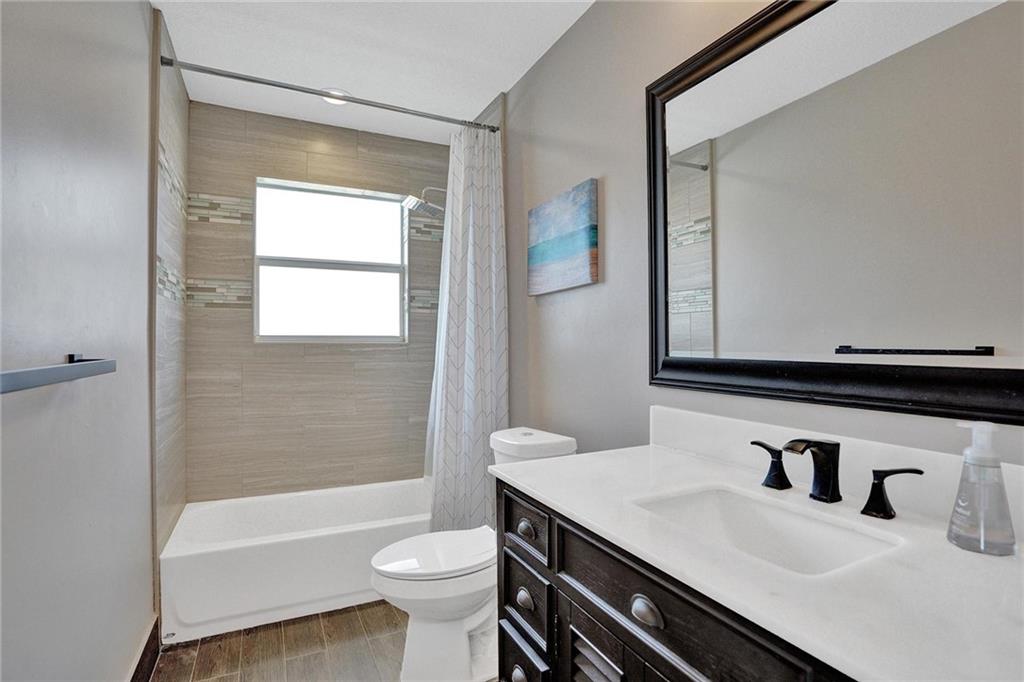 CORAL RIDGE ISLES - Residential