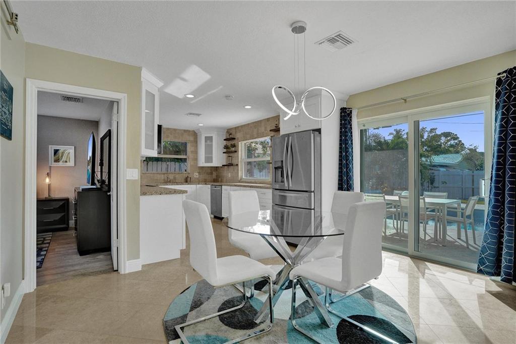 CORAL RIDGE ISLES - Residential