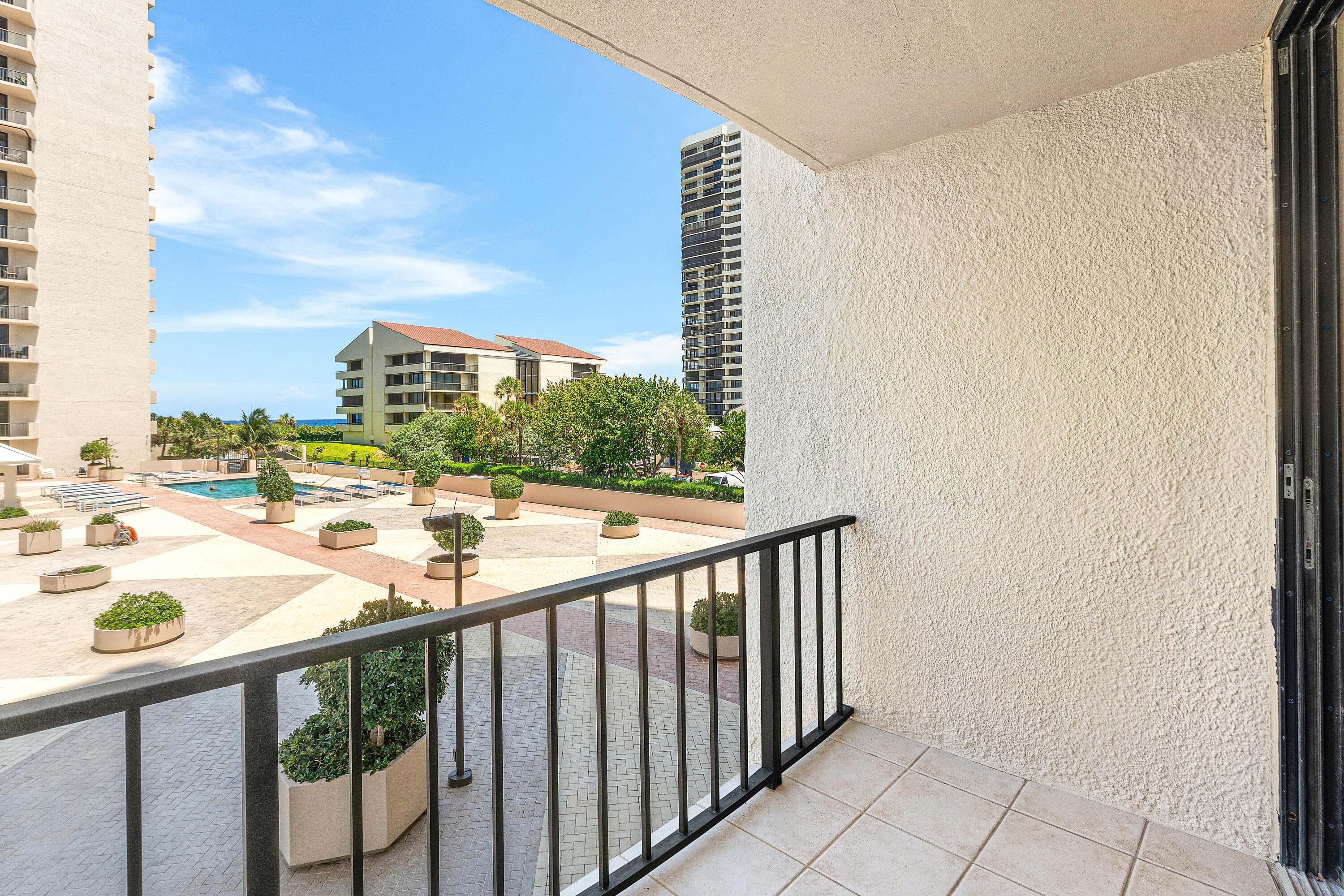 COTE D AZUR CONDO - Residential