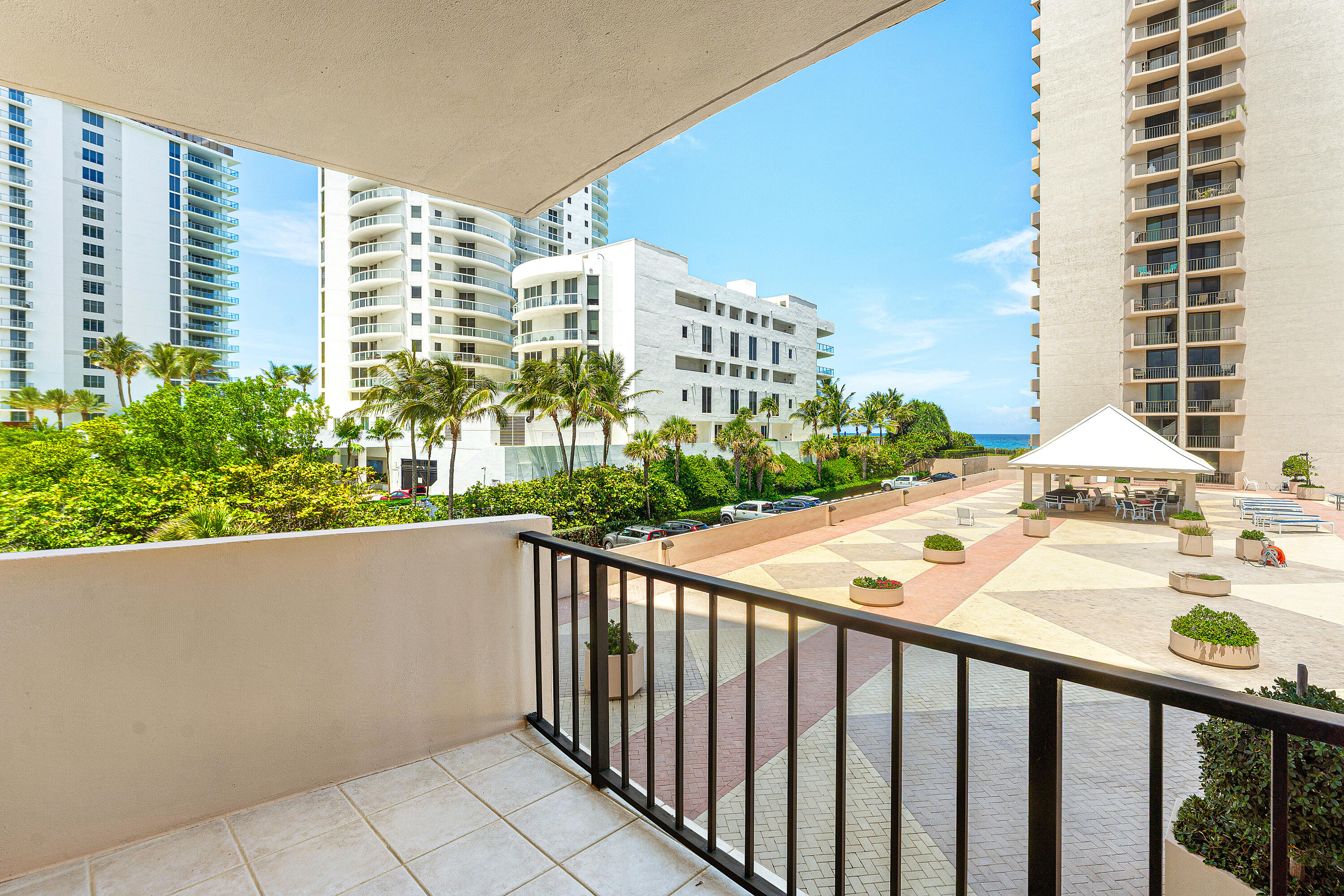 COTE D AZUR CONDO - Residential