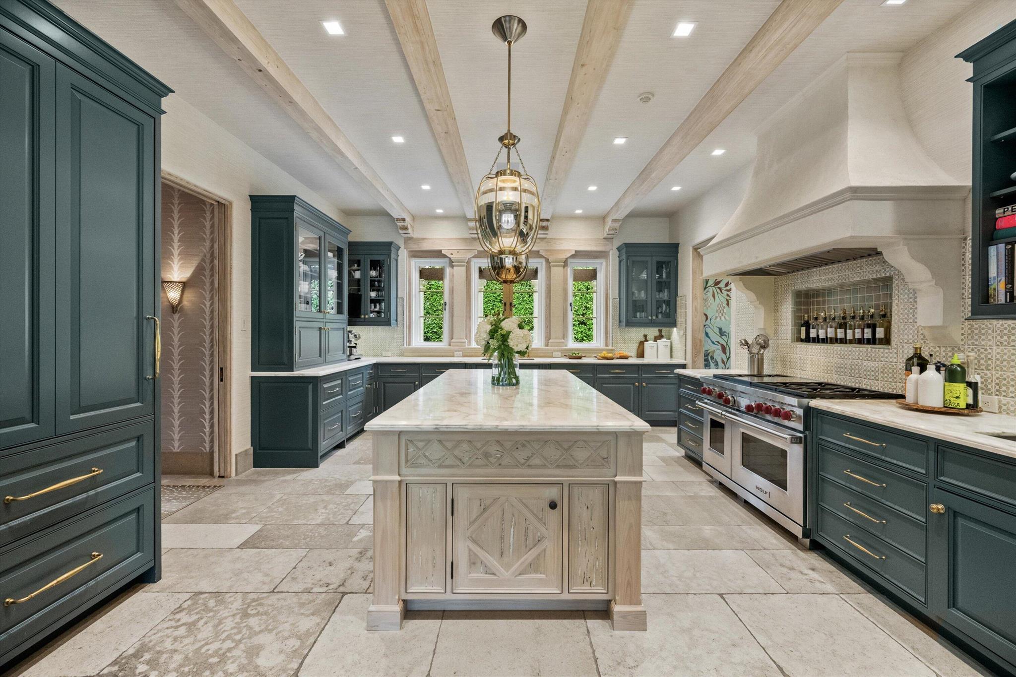 OCEAN PARK H W ROBBINS ADD IN - Residential