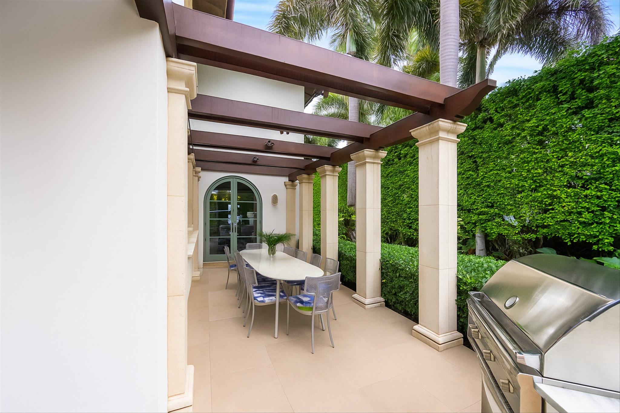 OCEAN PARK H W ROBBINS ADD IN - Residential
