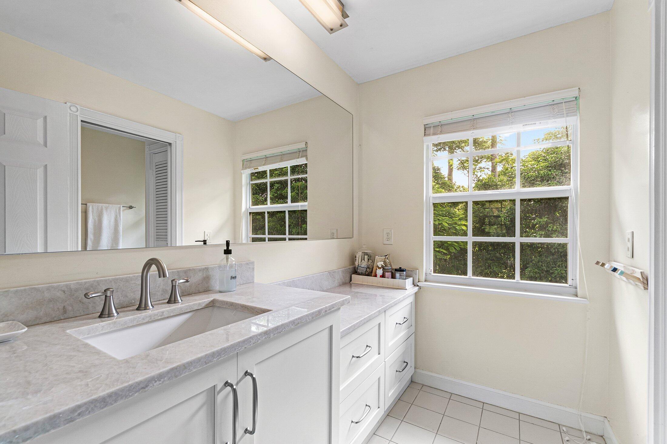 PINEWOOD EAST 2 OF WELLINGTON - Residential