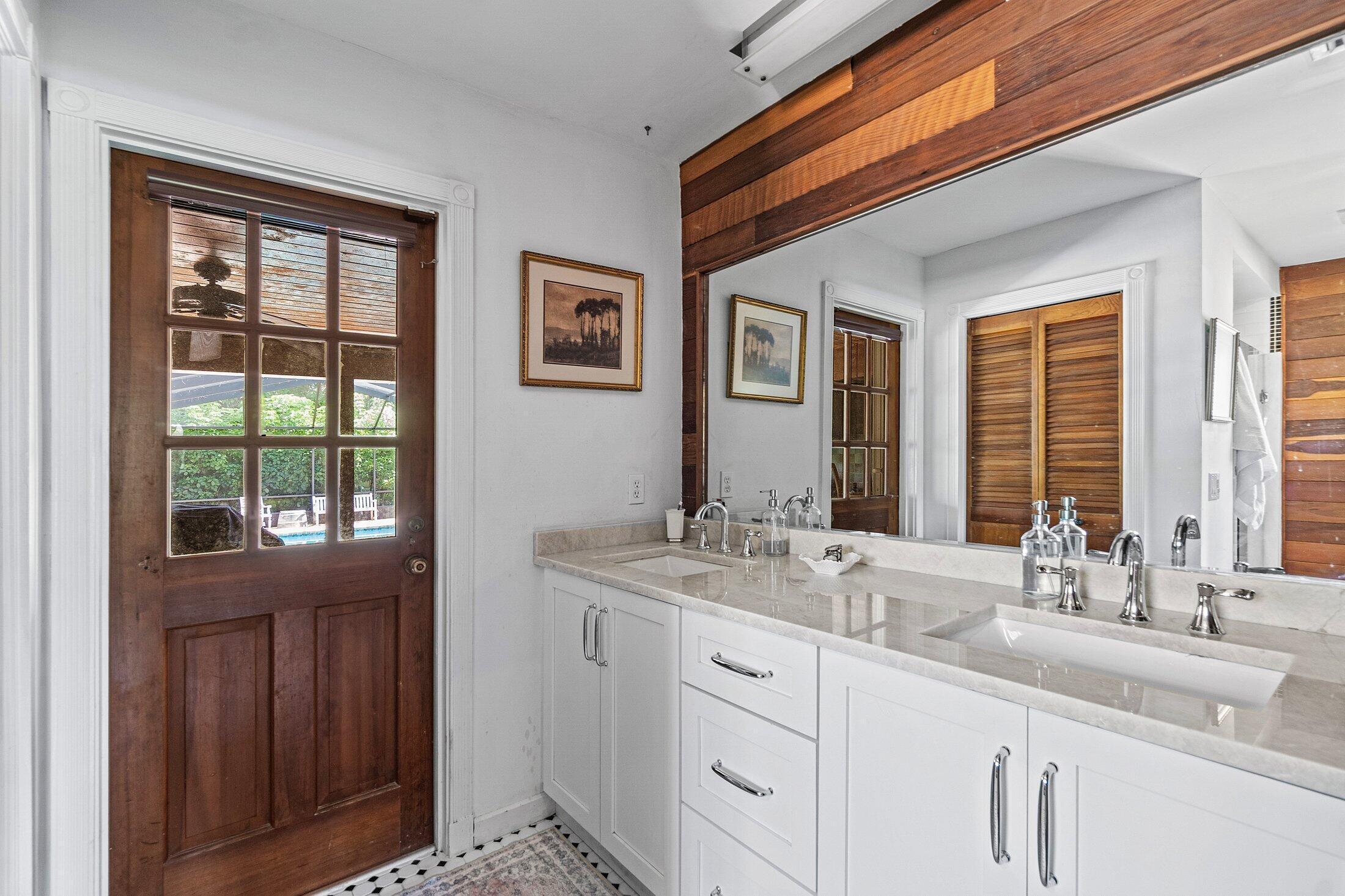PINEWOOD EAST 2 OF WELLINGTON - Residential