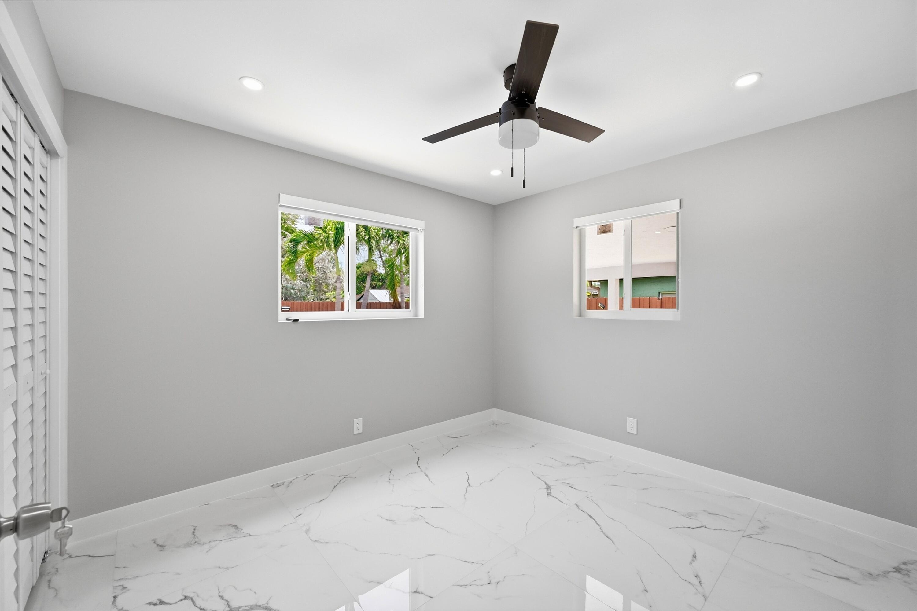 POMPANO PARK SEC 1 - Residential Lease