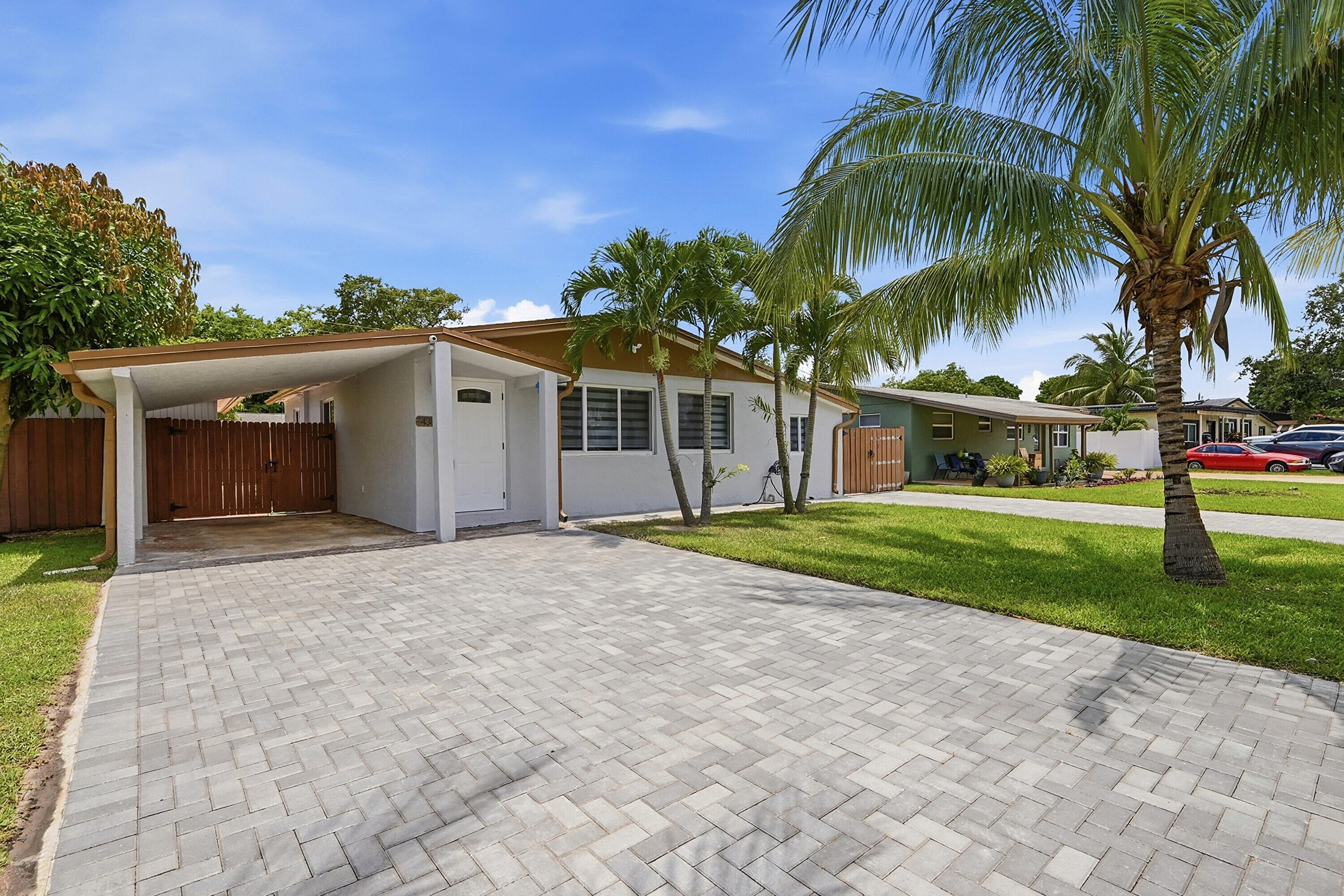 POMPANO PARK SEC 1 - Residential Lease