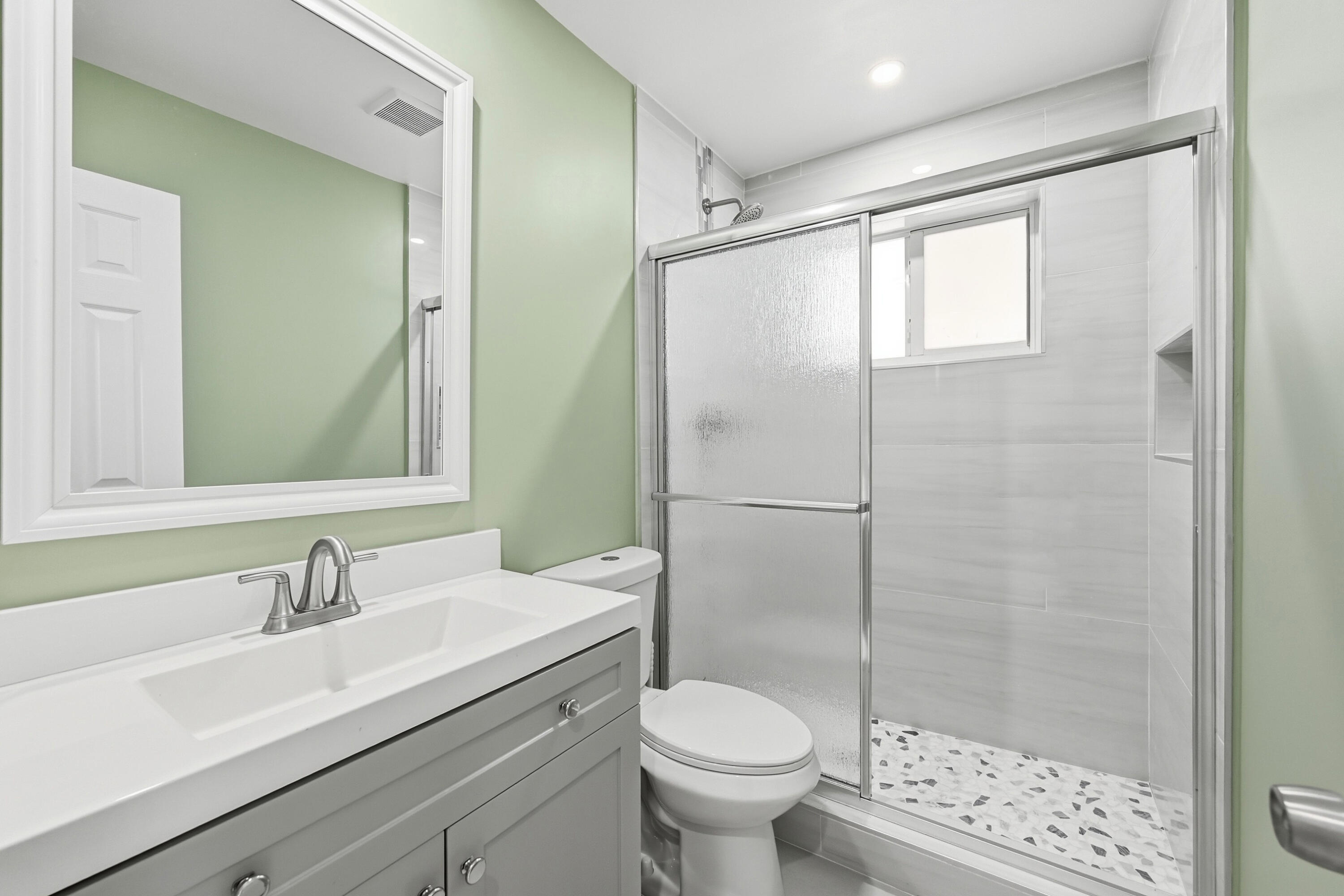 POMPANO PARK SEC 1 - Residential Lease