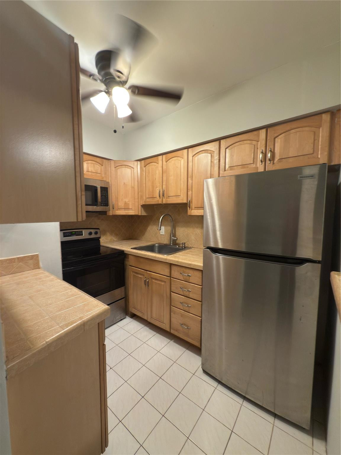 PASADENA GARDEN APARTMENTS CO-OP - Residential Lease