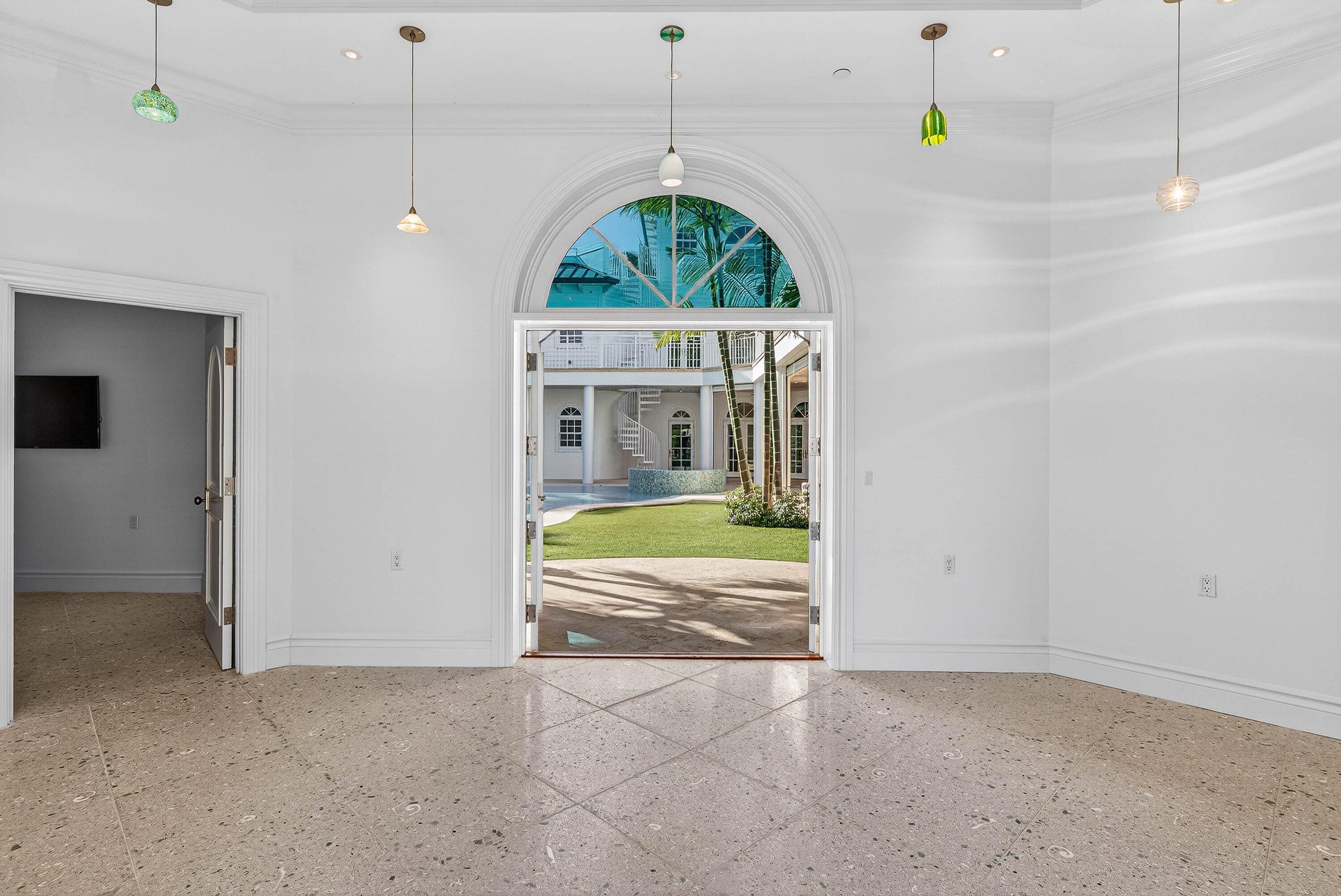 CRESTWOOD DELRAY - Residential