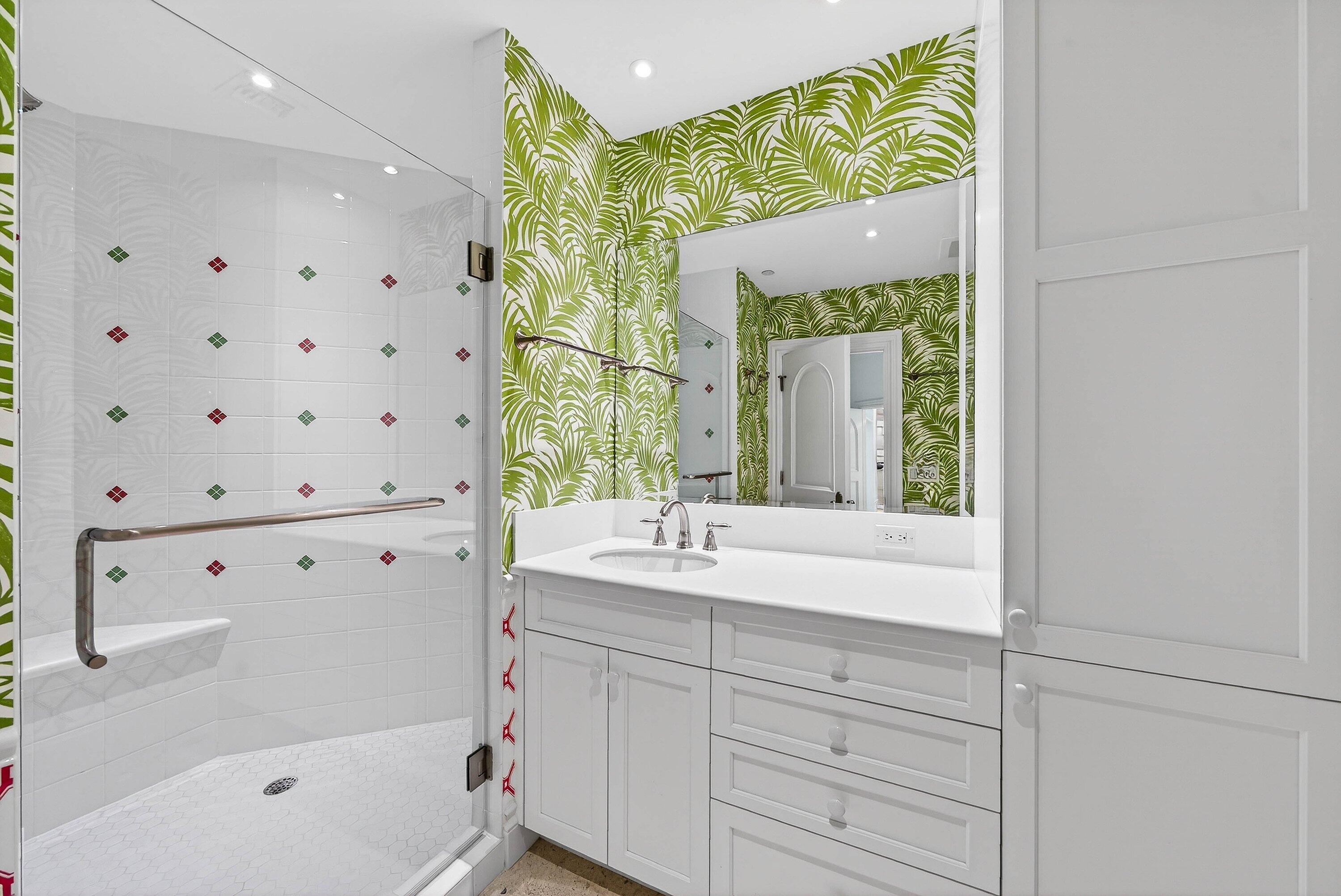 CRESTWOOD DELRAY - Residential