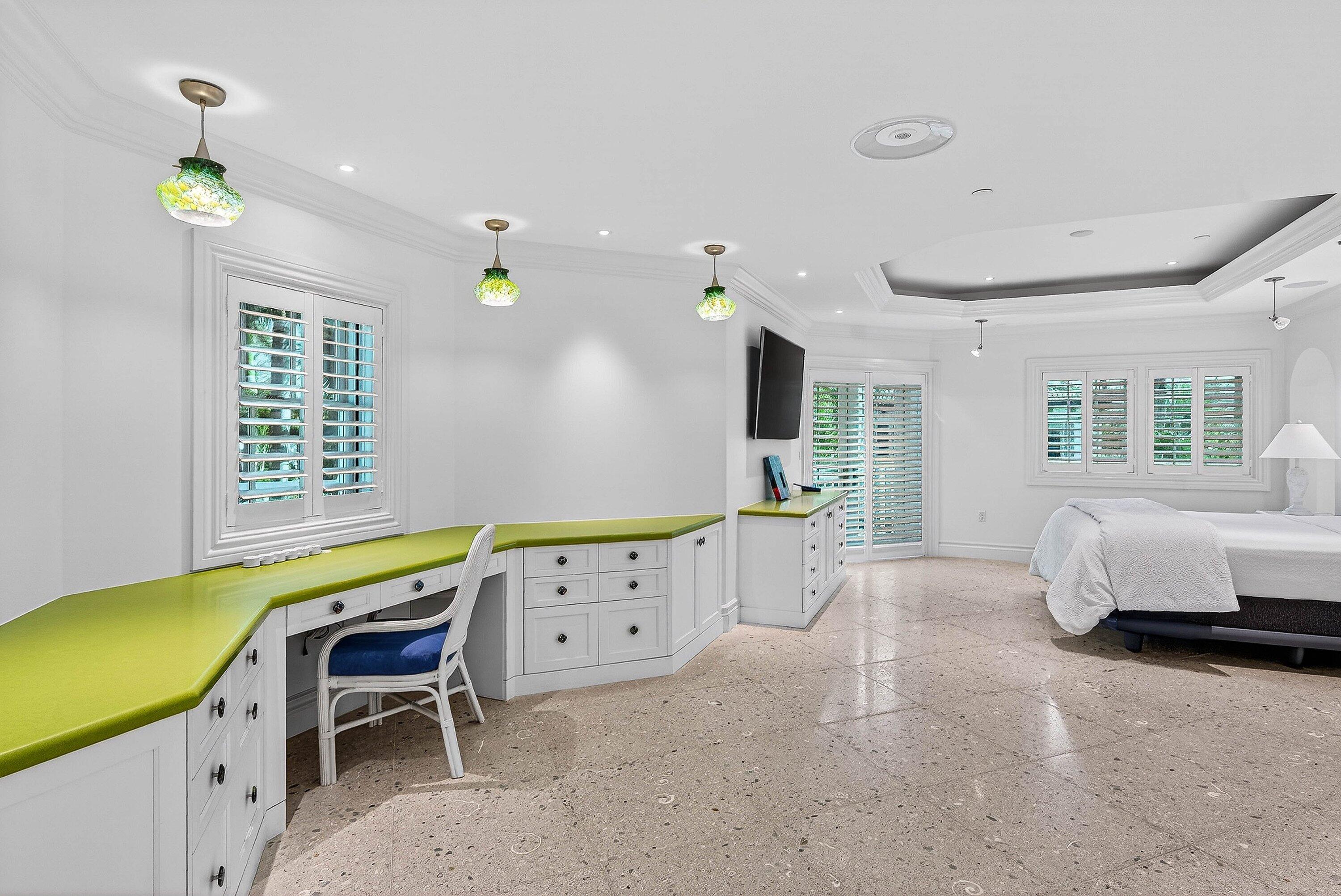 CRESTWOOD DELRAY - Residential