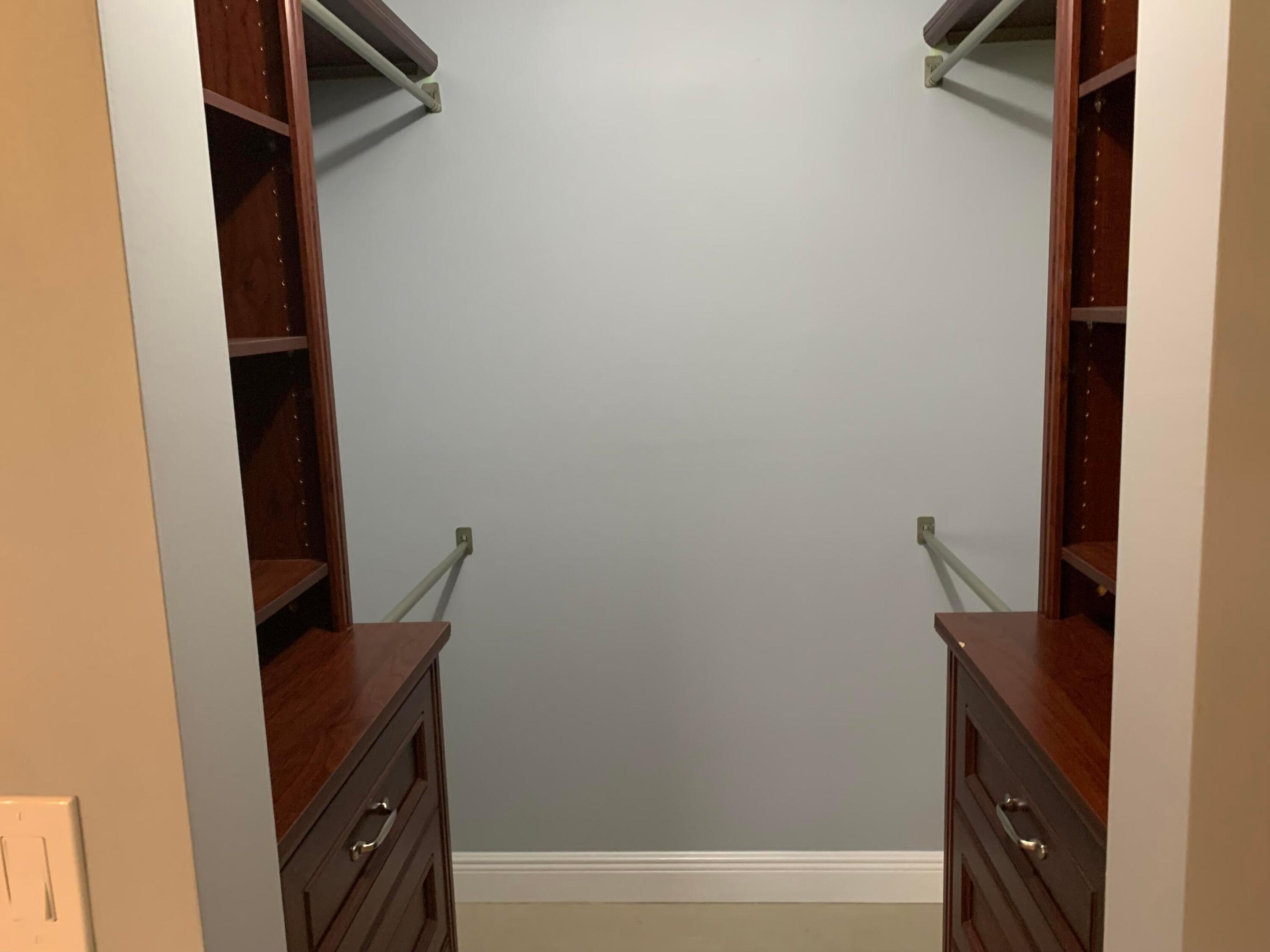 GOLDEN LAKES VILLAGE CONDO K - Residential Lease