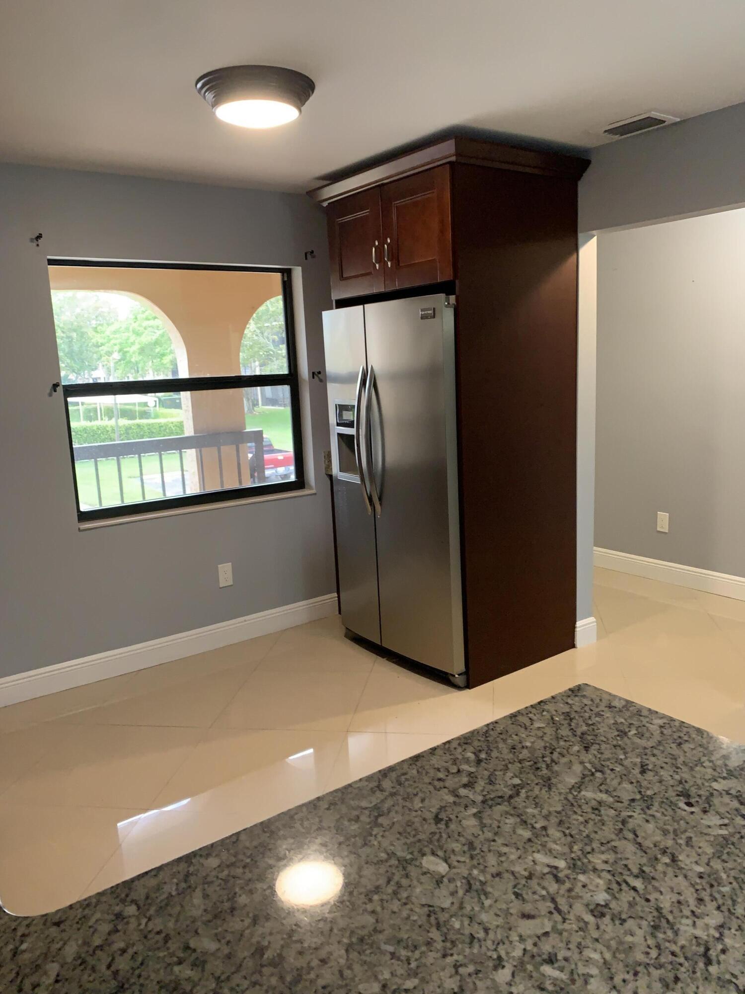 GOLDEN LAKES VILLAGE CONDO K - Residential Lease
