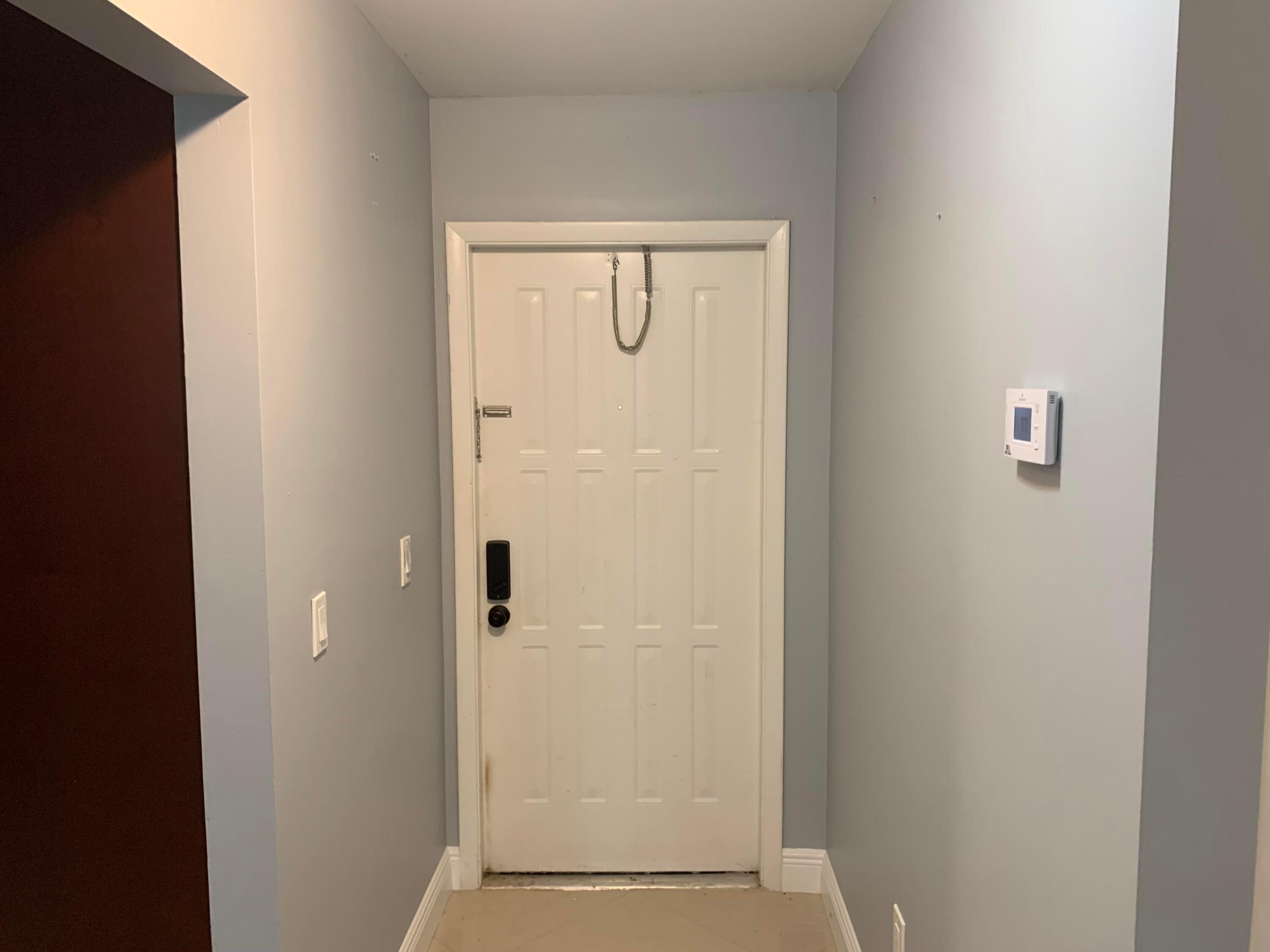 GOLDEN LAKES VILLAGE CONDO K - Residential Lease