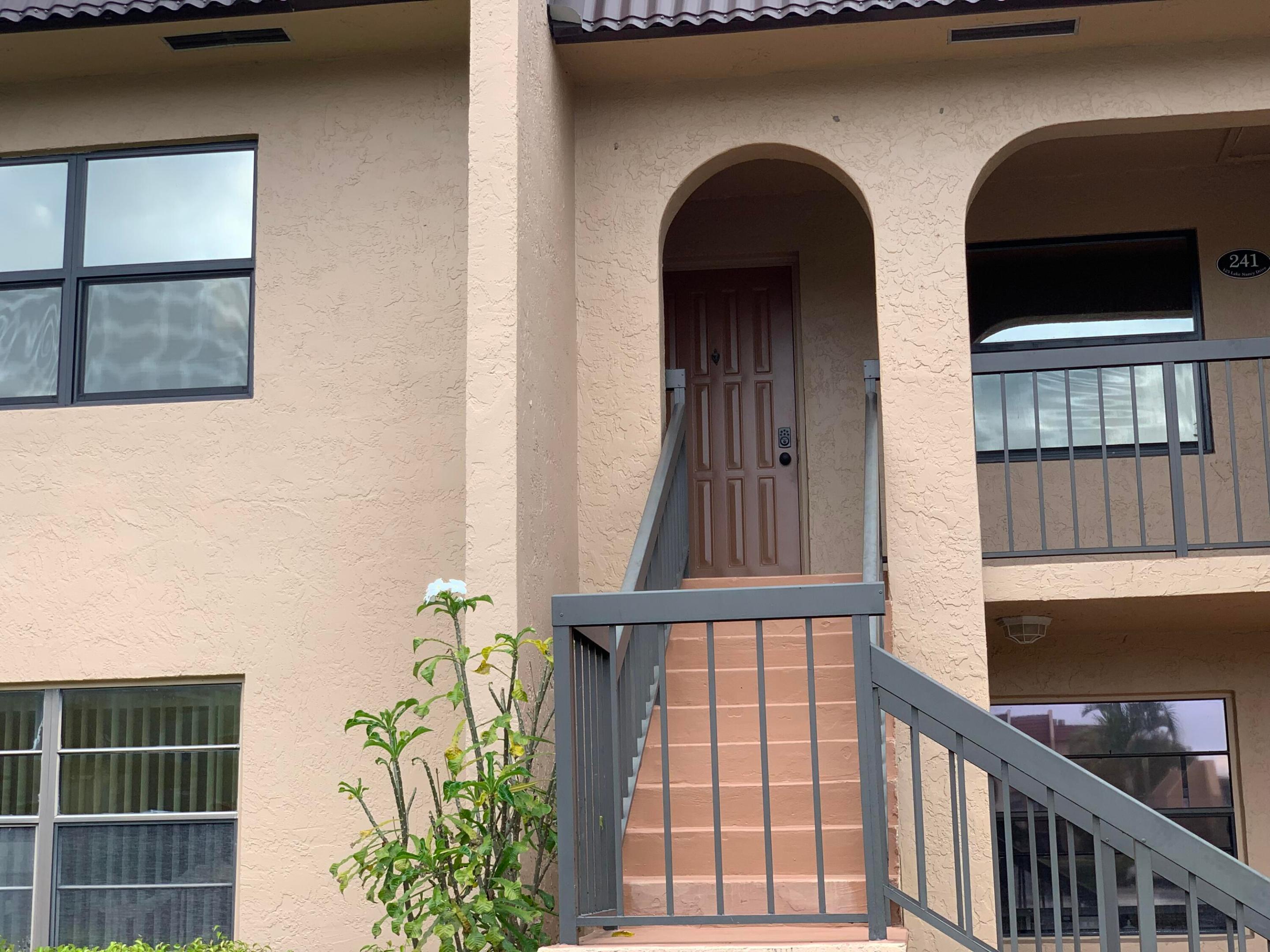 GOLDEN LAKES VILLAGE CONDO K - Residential Lease