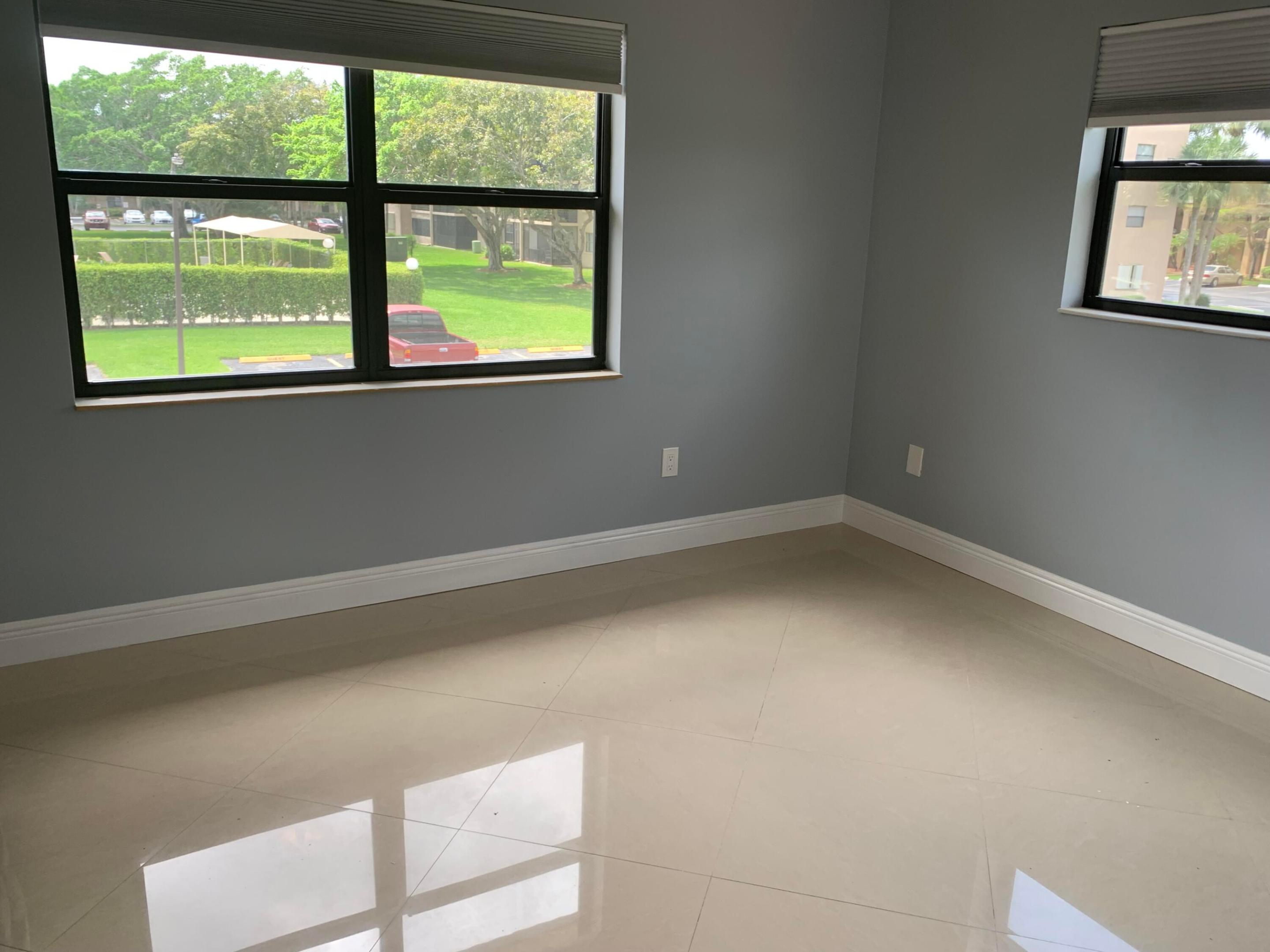GOLDEN LAKES VILLAGE CONDO K - Residential Lease