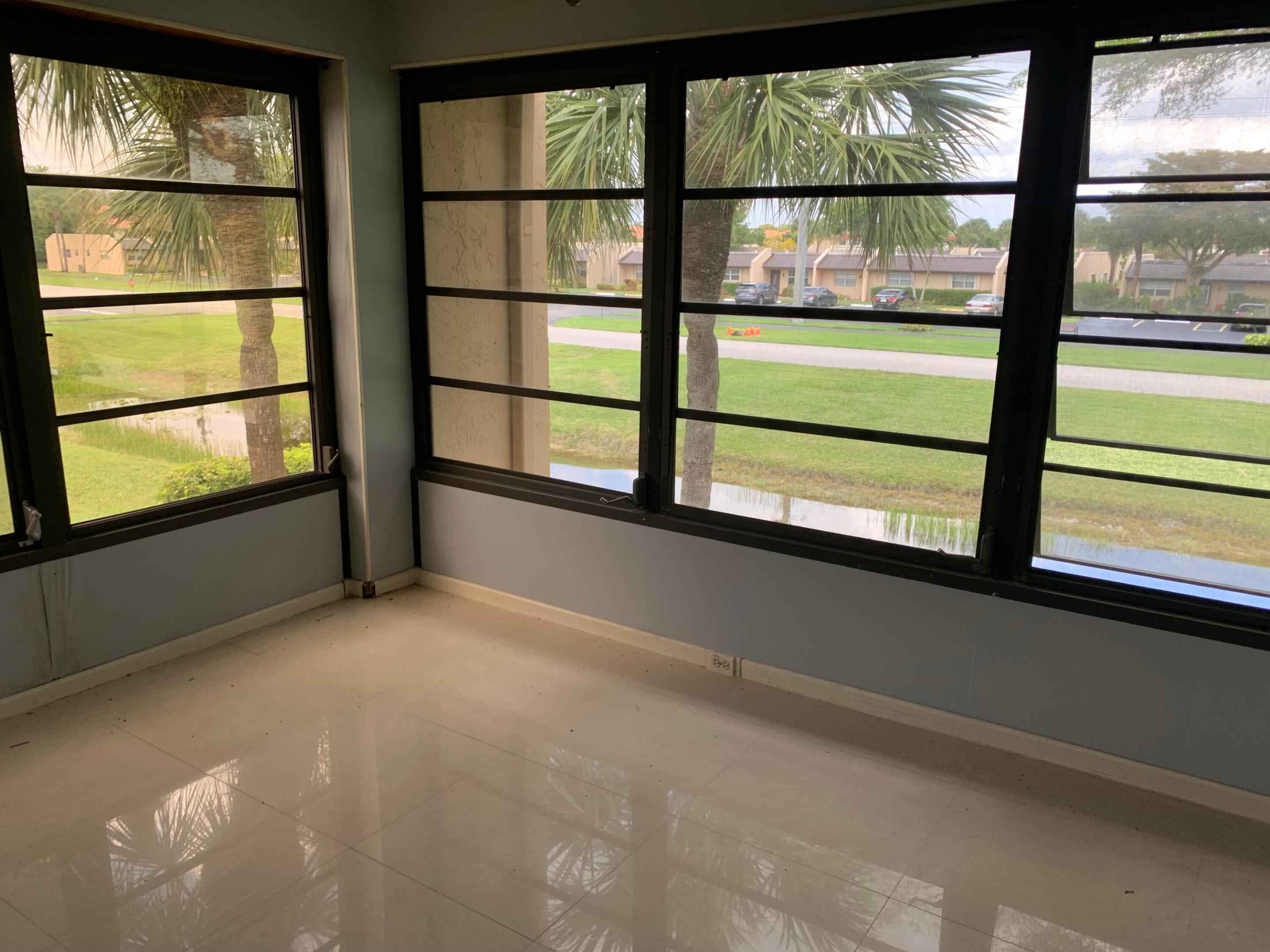 GOLDEN LAKES VILLAGE CONDO K - Residential Lease