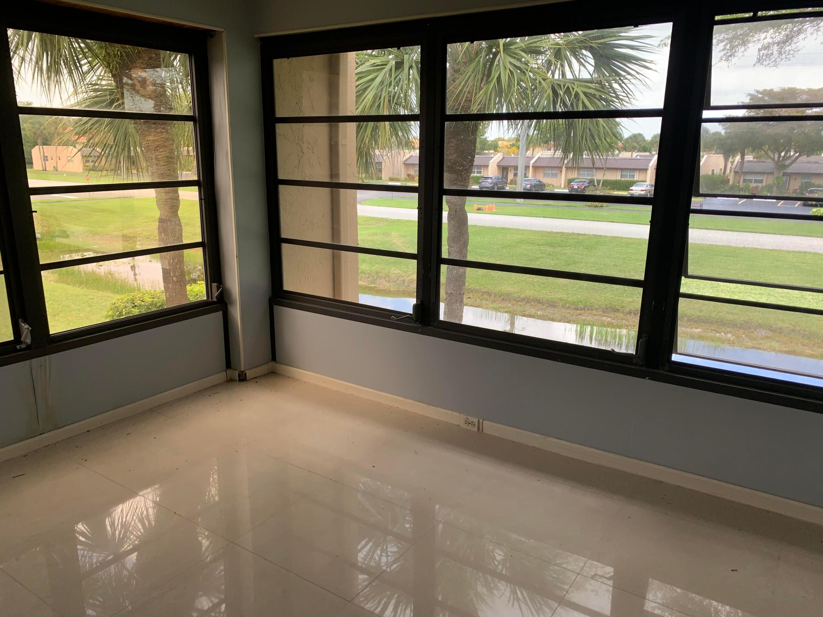 GOLDEN LAKES VILLAGE CONDO K - Residential Lease