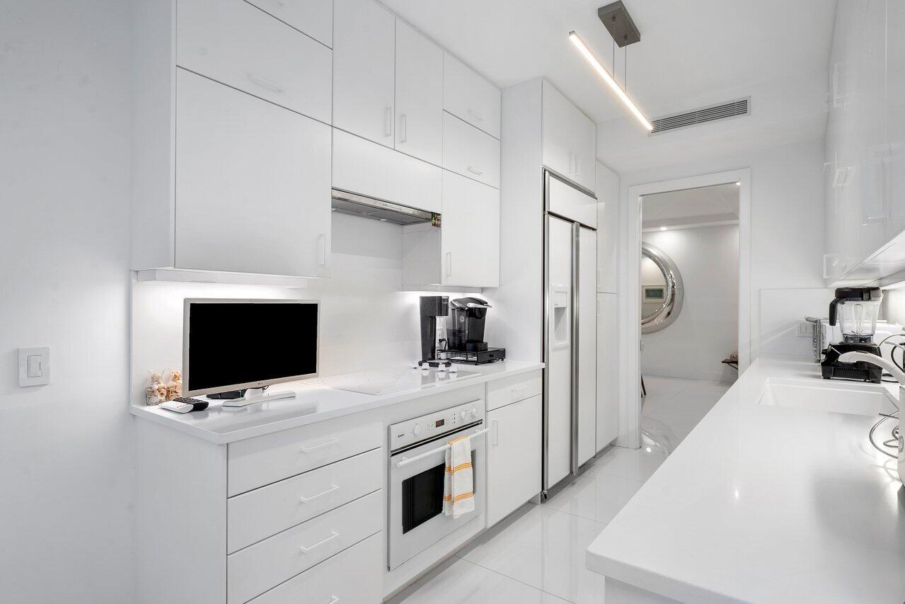 CHALET BY THE OCEAN CONDO - Residential