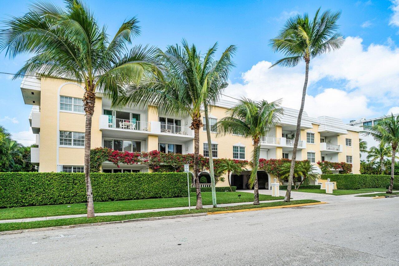 CHALET BY THE OCEAN CONDO - Residential