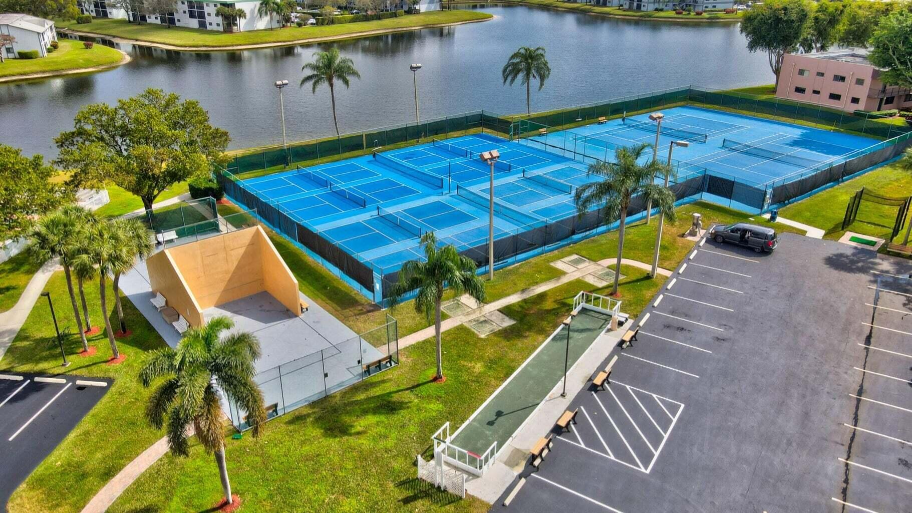 LAKES OF DELRAY - Residential