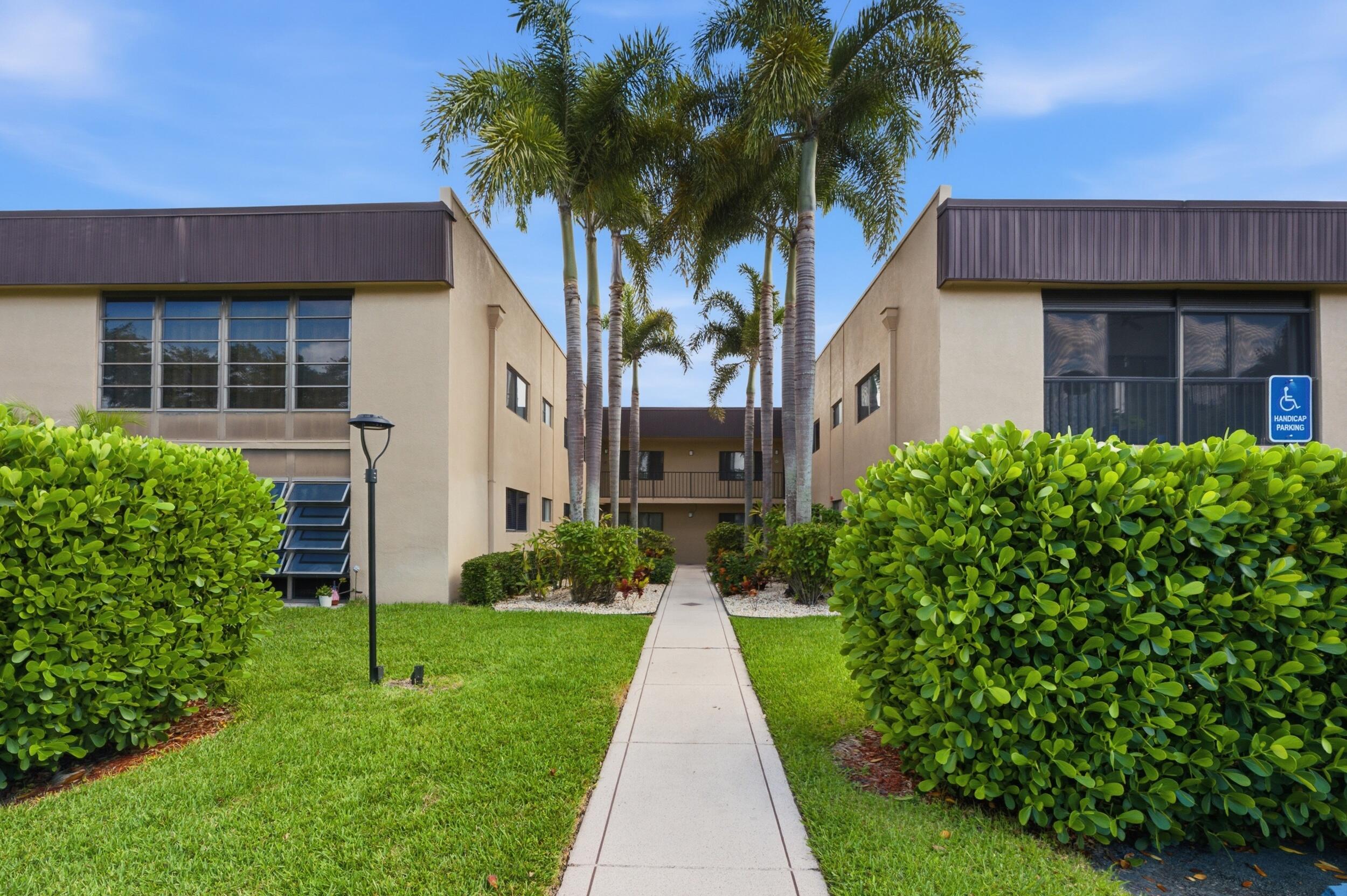 LAKES OF DELRAY - Residential