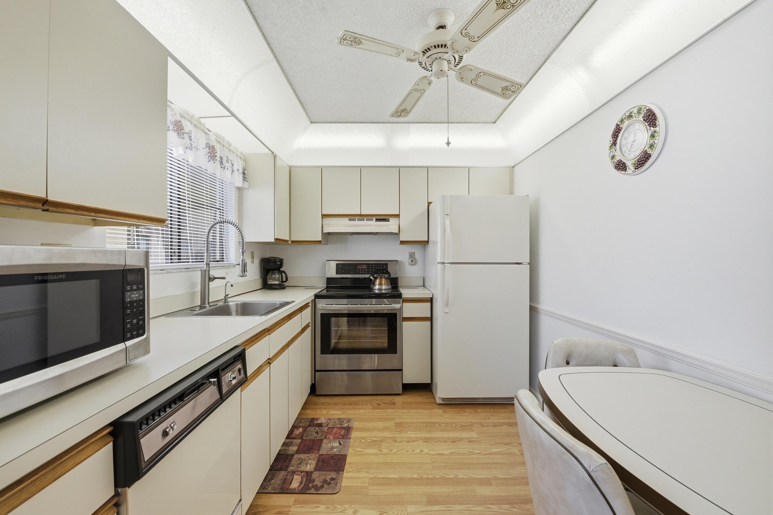 LAKES OF DELRAY - Residential