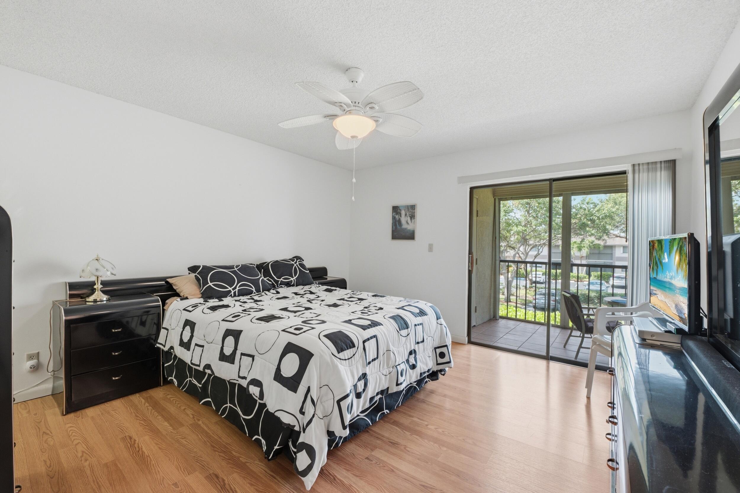 LAKES OF DELRAY - Residential