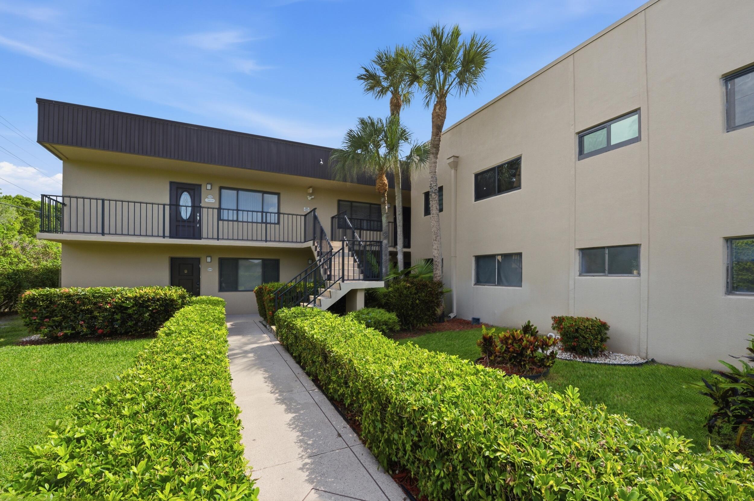 LAKES OF DELRAY - Residential