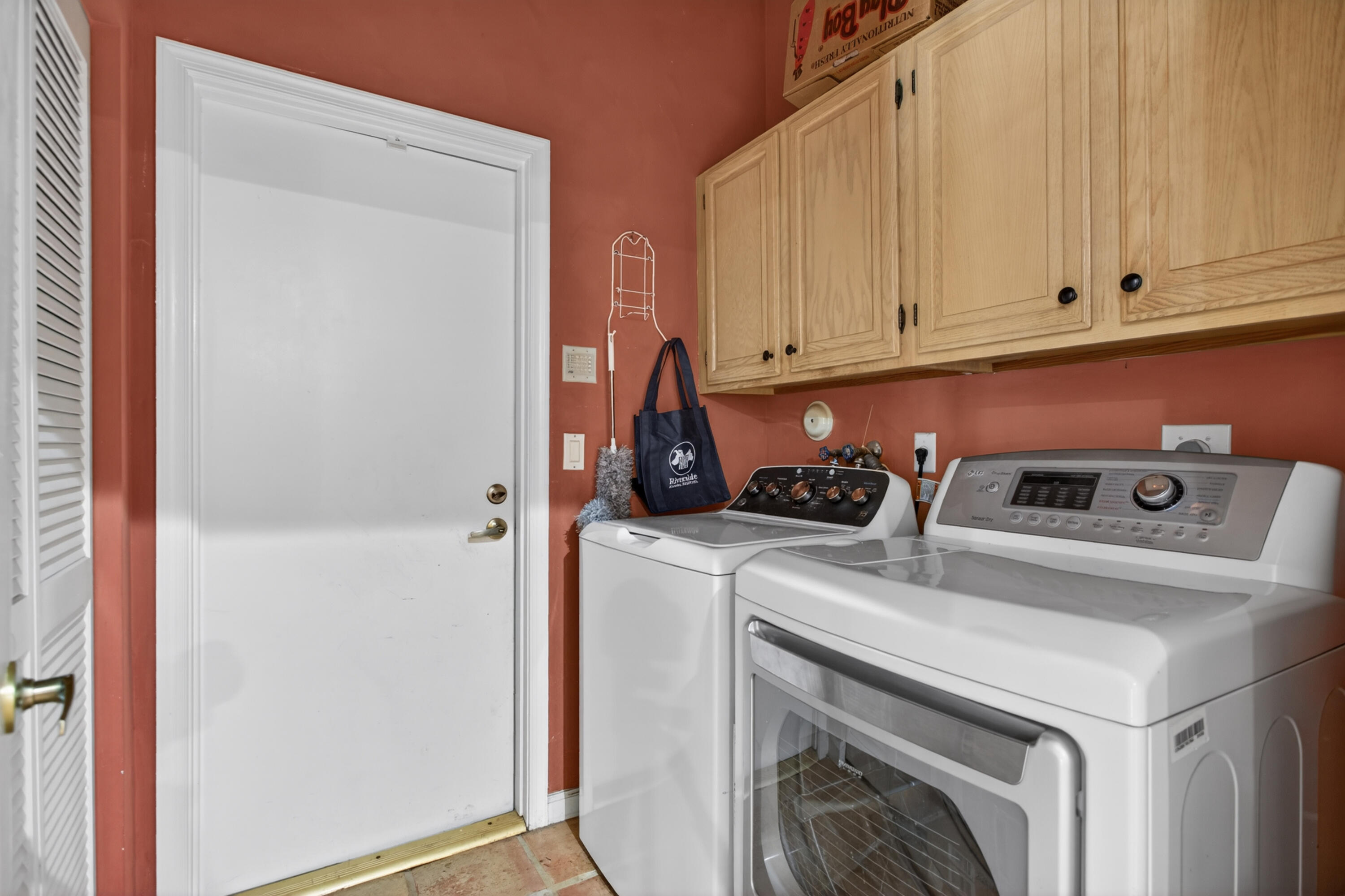 NORTH SPRINGS - Residential