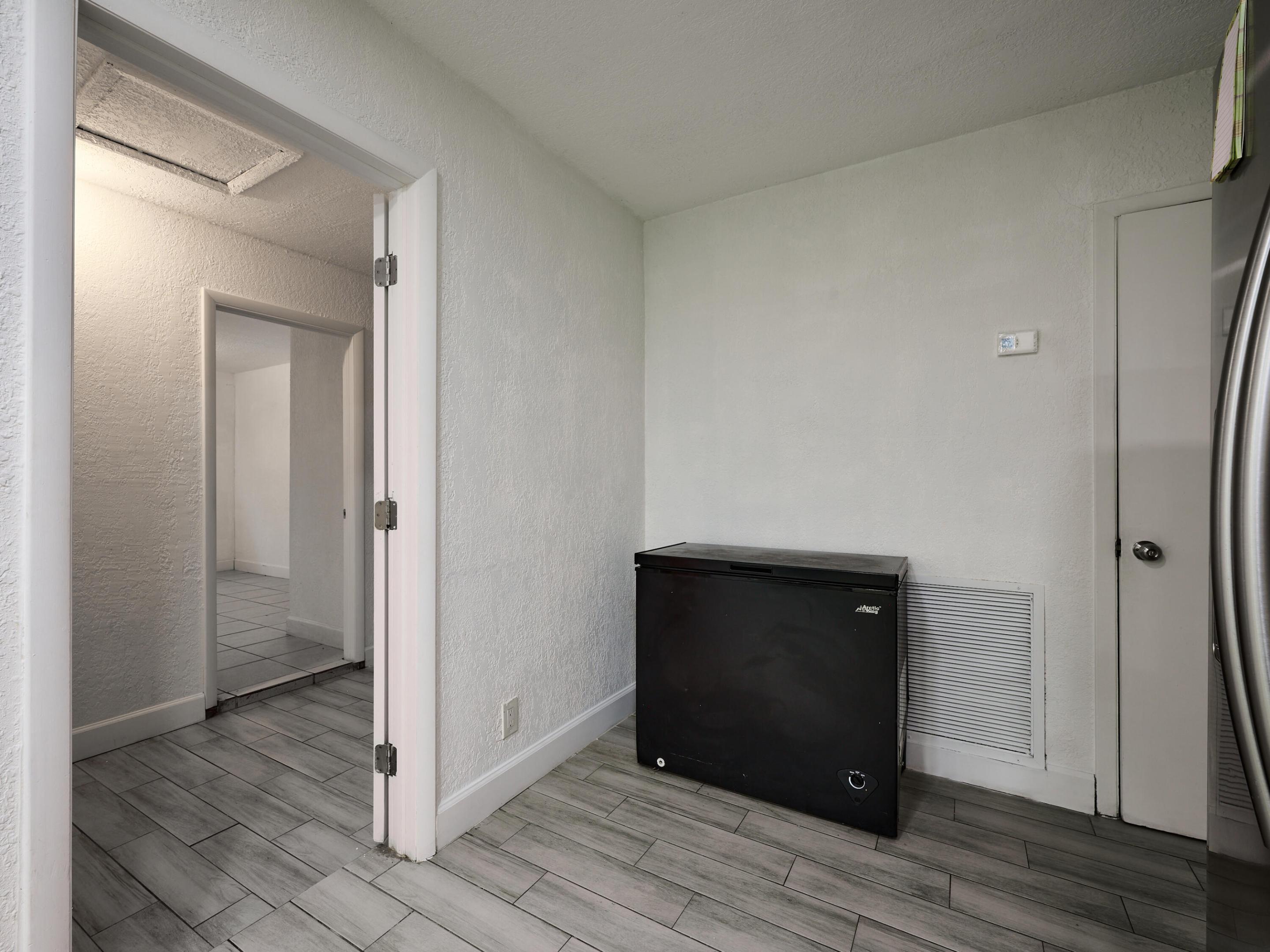 ORIOLE ESTATES SEC 3 - Residential