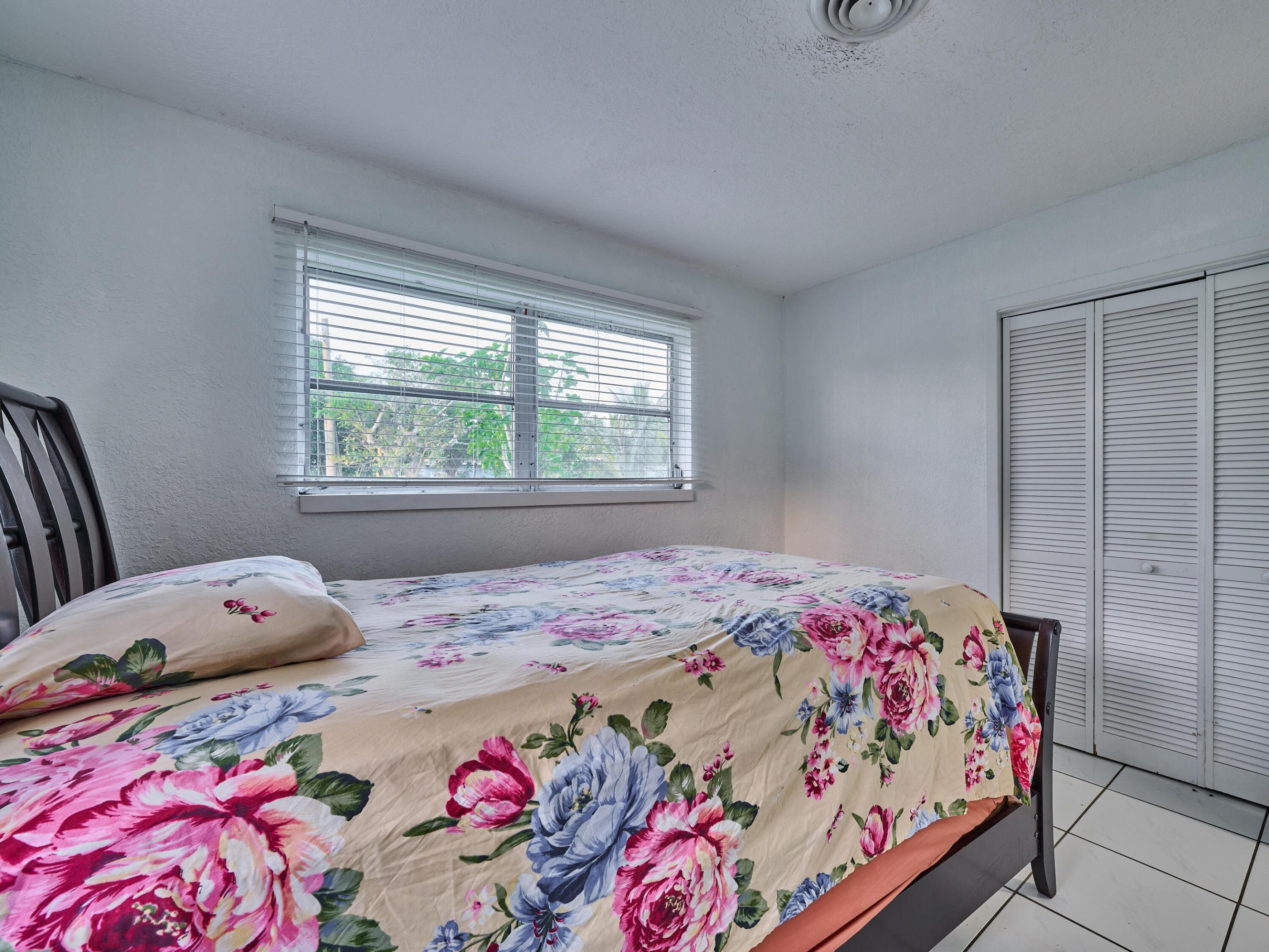 ORIOLE ESTATES SEC 3 - Residential