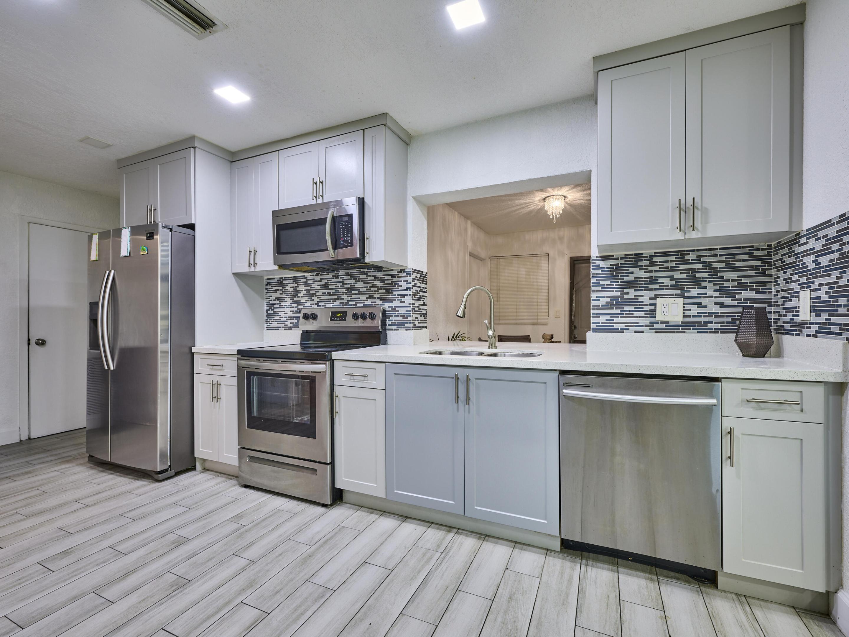 ORIOLE ESTATES SEC 3 - Residential