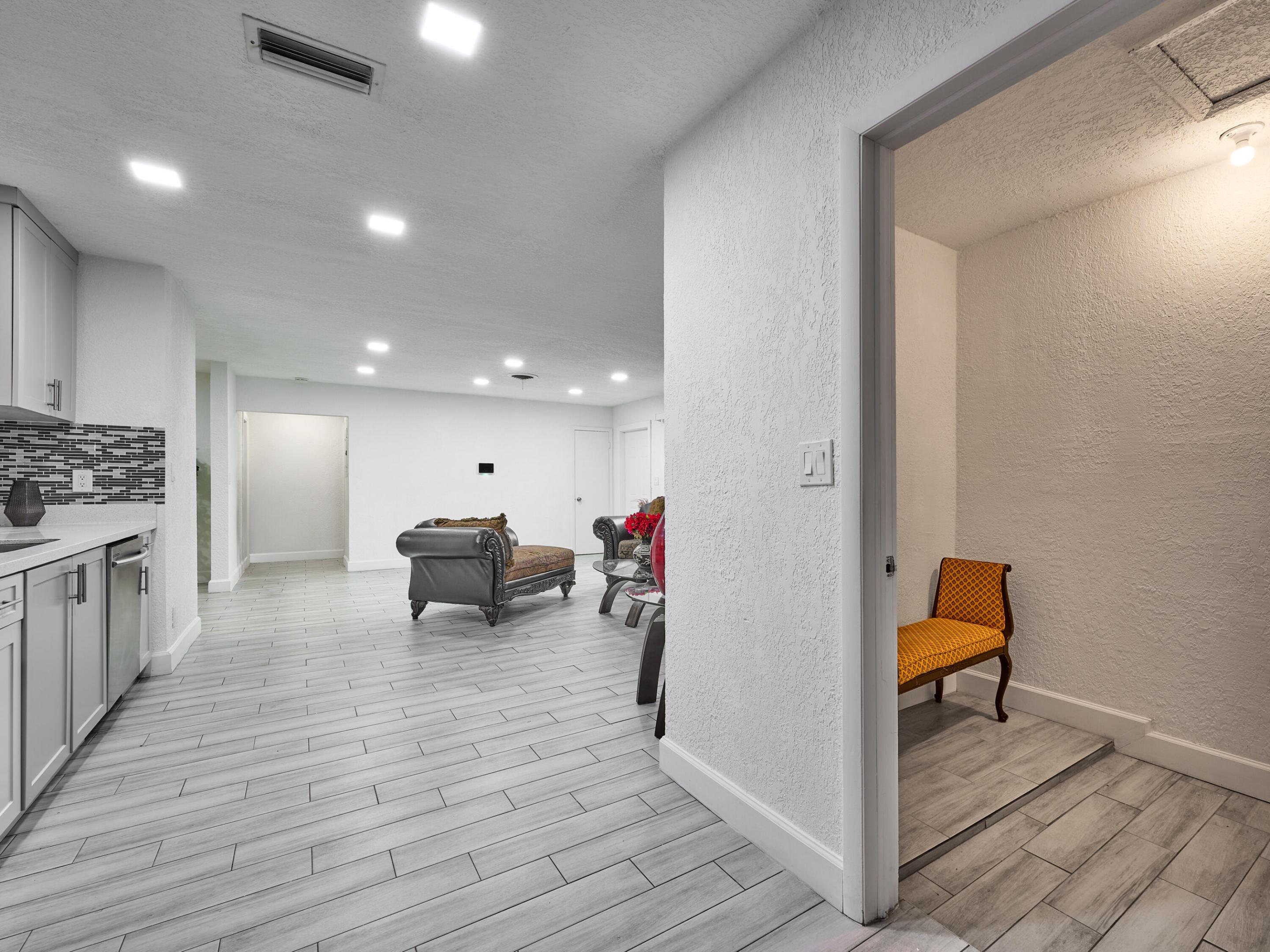 ORIOLE ESTATES SEC 3 - Residential