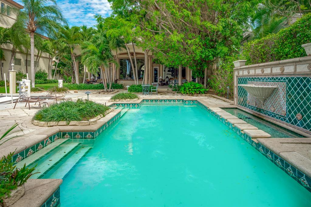 GRAND CAY ESTATES - Residential